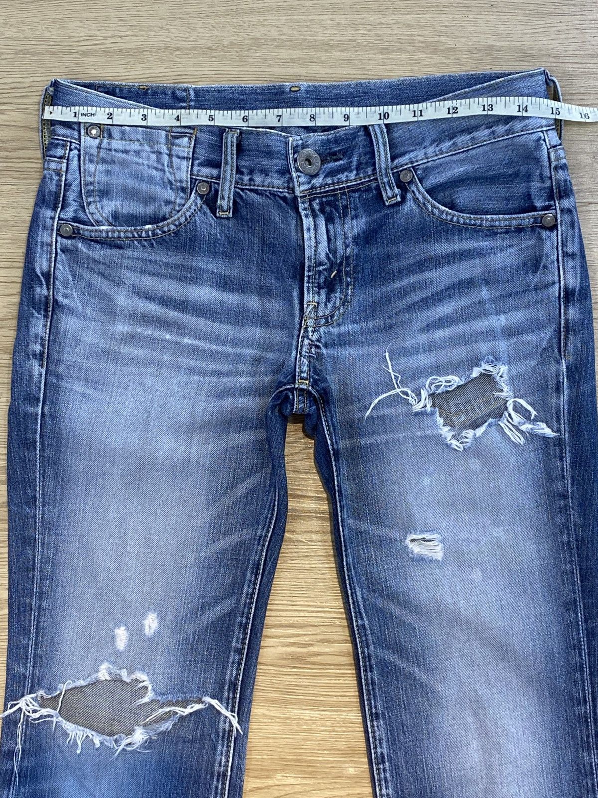 Levi's Levi’s Vintage Whiskers Blue Wash Ripped Flare Jeans Size US 30 / EU 46 - 13 Thumbnail