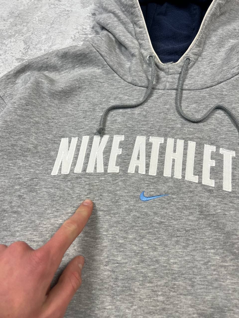Nike Vintage Nike Athletic Y2K Sweatshirt Big Logo Size US L / EU 52-54 / 3 - 10 Thumbnail