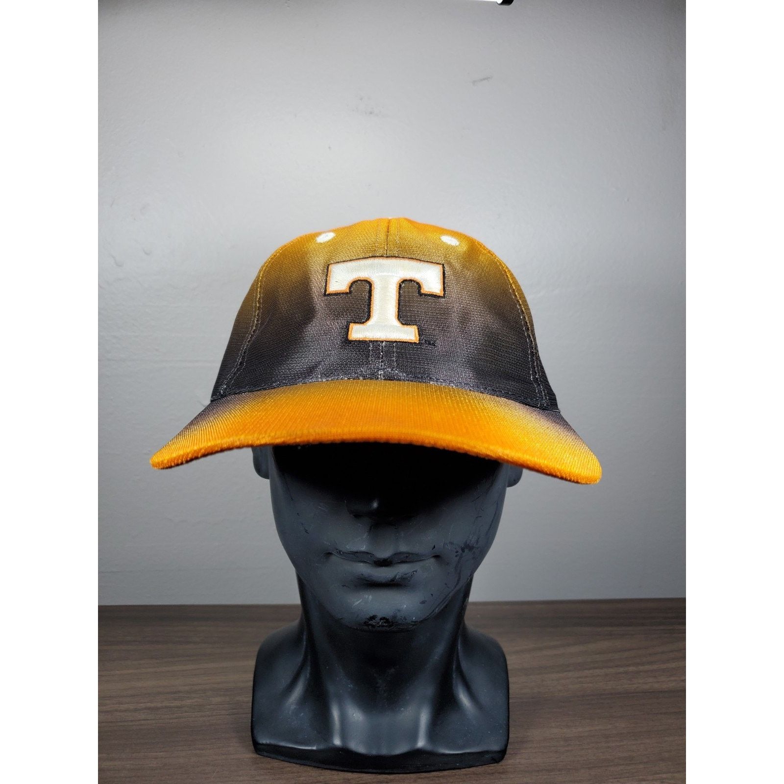 NCAA × Top Of The World Tennessee Volunteers Hat TOW Fitted Cap Size 7 NCAA Vols Size ONE SIZE - 2 Thumbnail