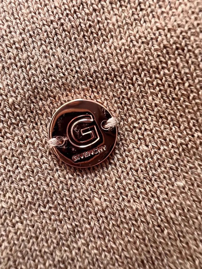 Givenchy Givenchy Men's sweater Size US M / EU 48-50 / 2 - 4 Thumbnail