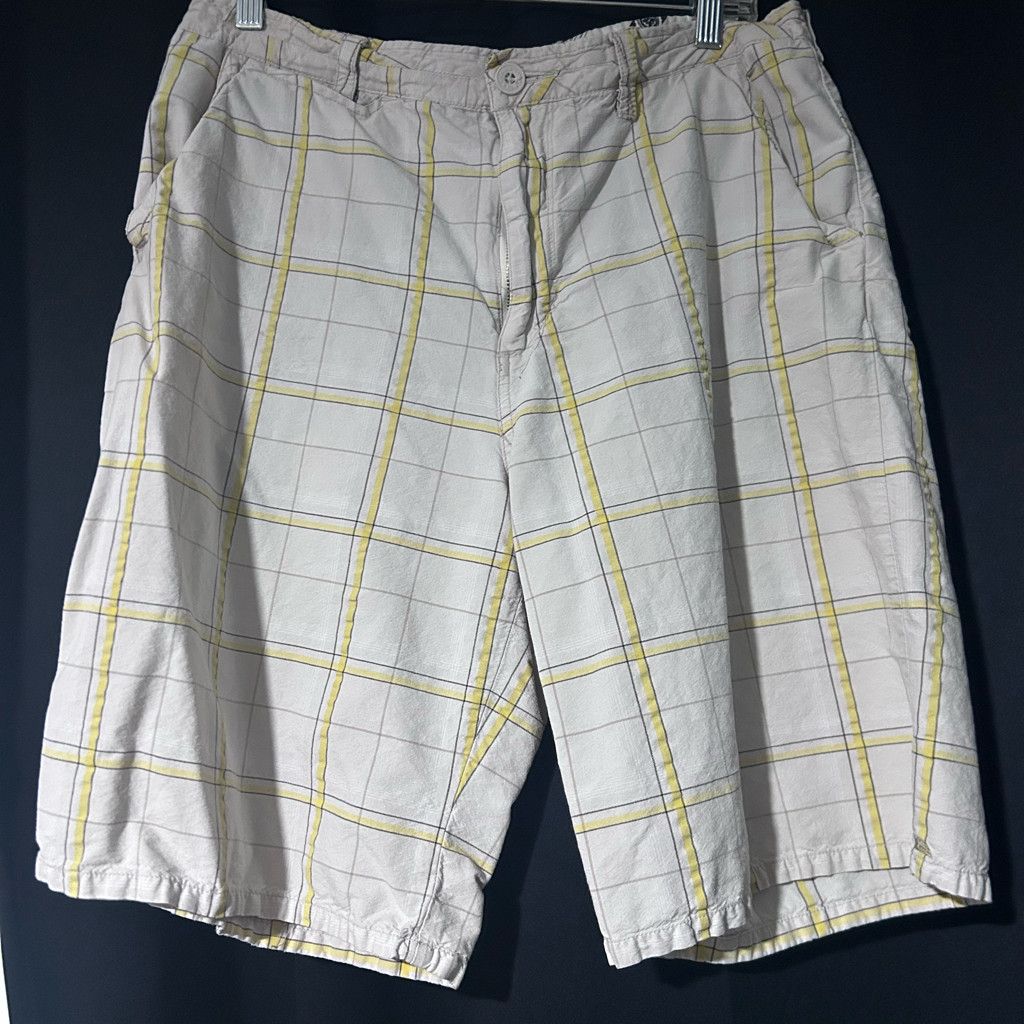 Quicksilver Vintage Quicksilver Shorts Size US 33 - 1 Thumbnail