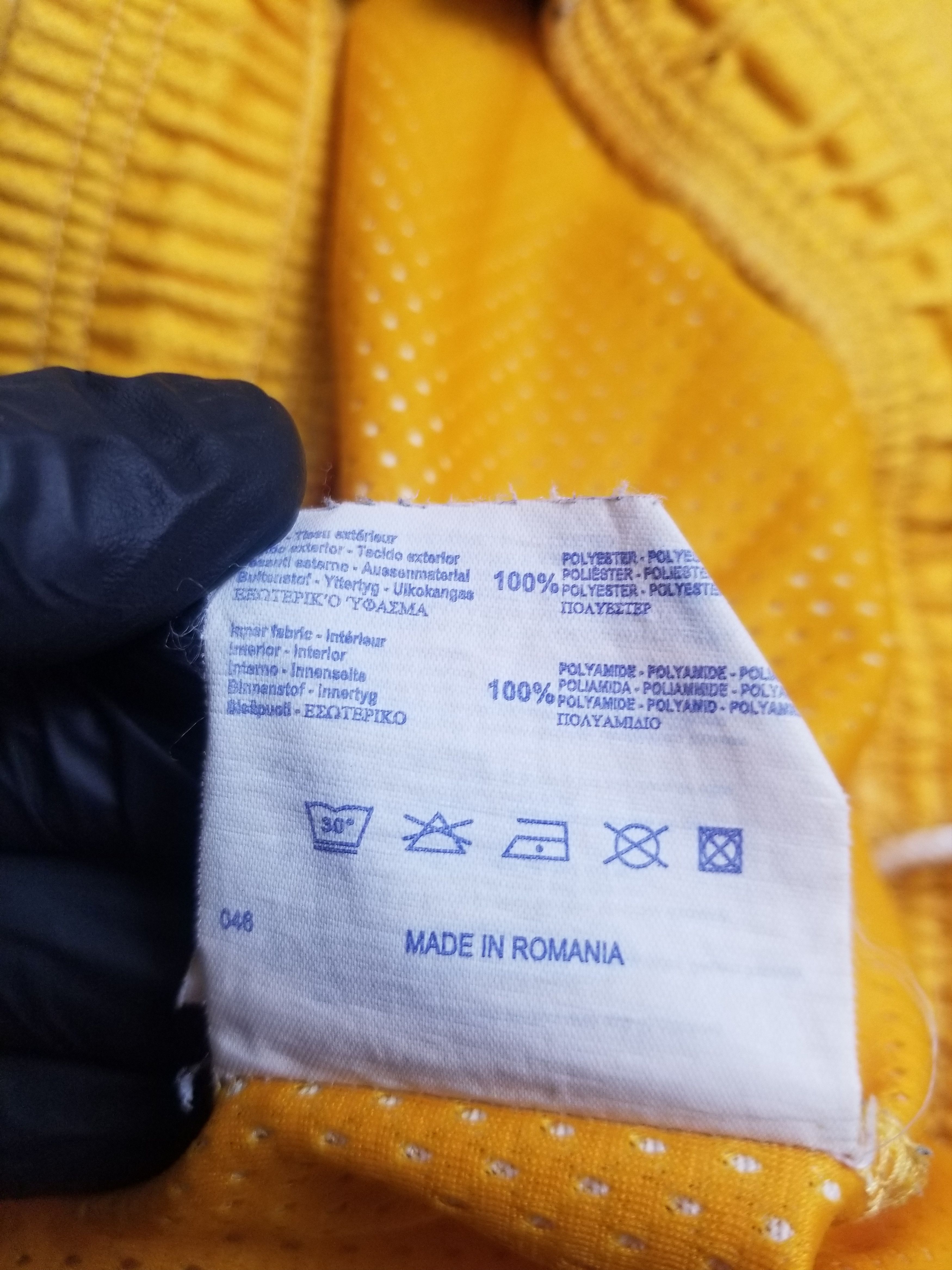 Champion Champion Los Angeles Lakers Kobe Bryant NBA SHORTS SIZE L Size US 36 / EU 52 - 13 Thumbnail
