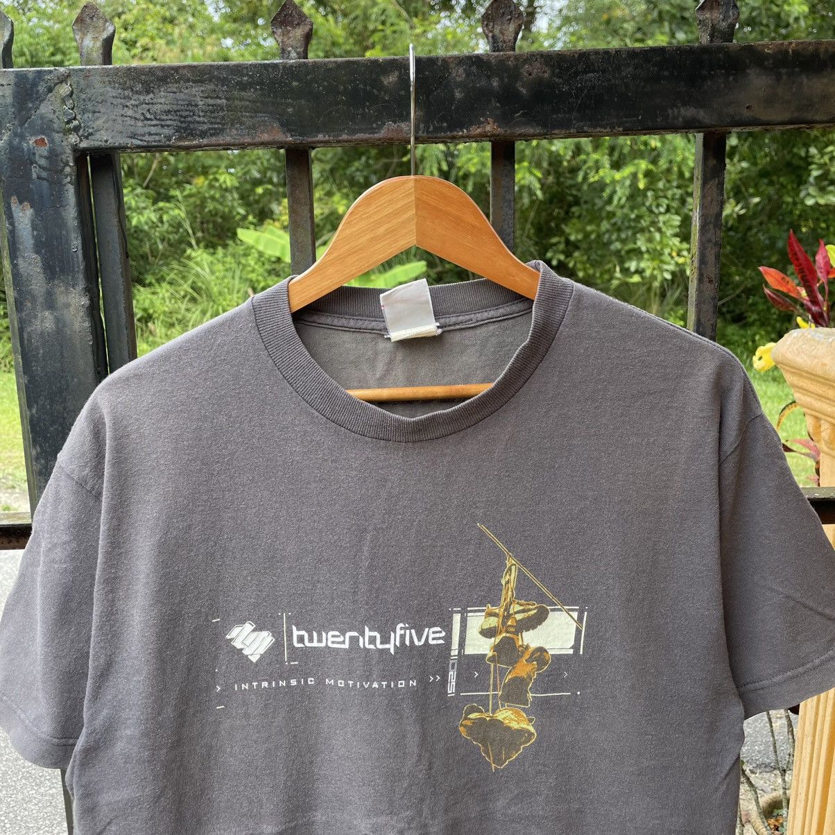 Welcome Skateboards 🔥Vintage 90s Twentyfive Intrinsic Skateboard Sun Faded Tee Size US L / EU 52-54 / 3 - 4 Thumbnail