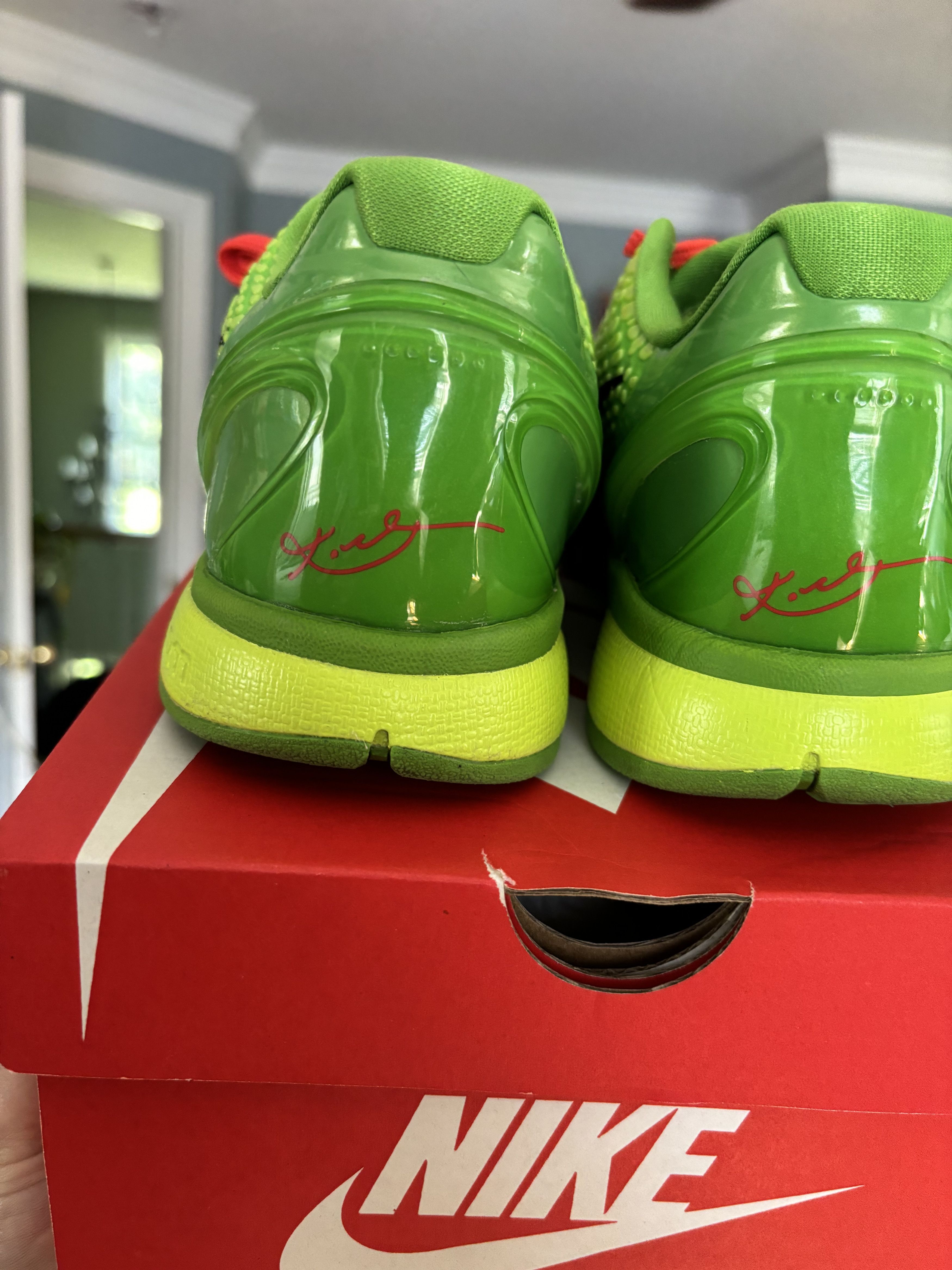 Nike Nike Mamba Rage Grinch Size US 9.5 / EU 42-43 - 13 Thumbnail