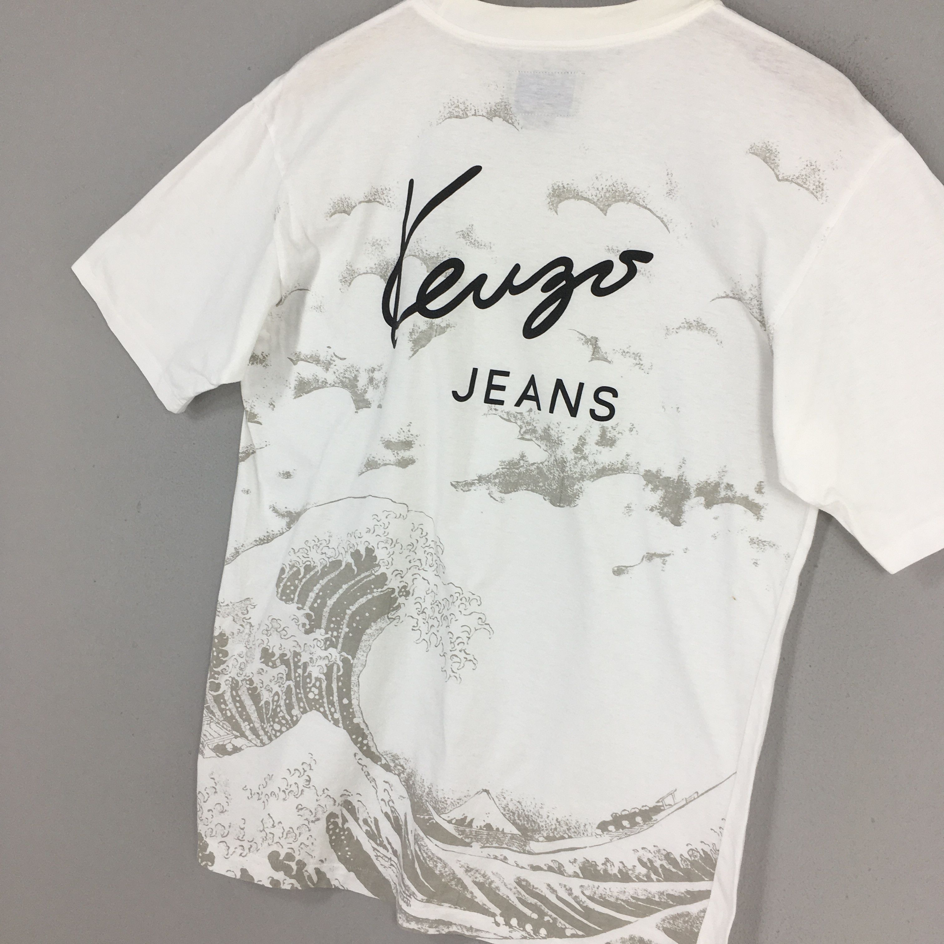 Kenzo Vintage Kenzo Japan Kanagawa White Tshirt Medium Size US M / EU 48-50 / 2 - 7 Thumbnail