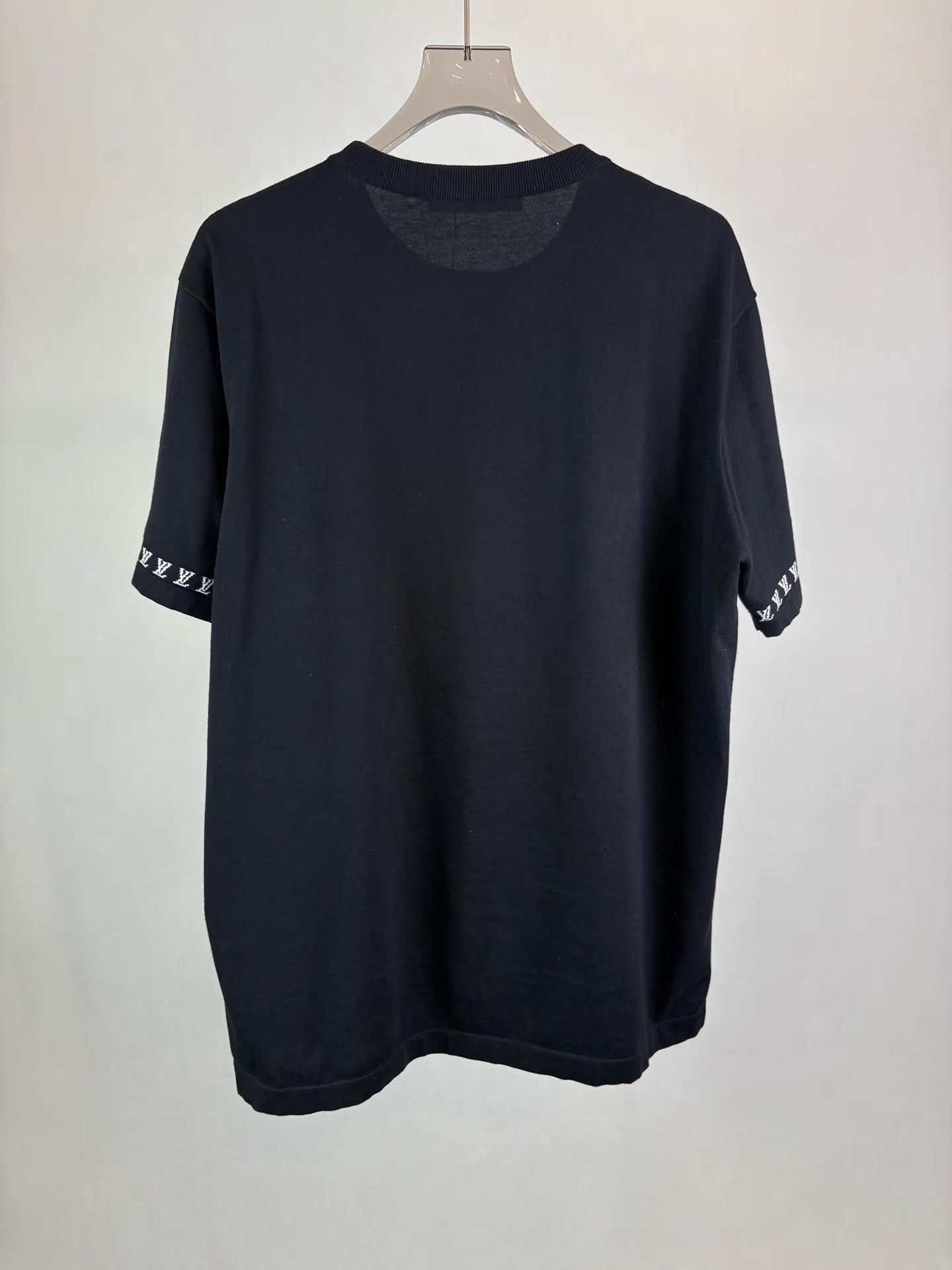 Louis Vuitton LV Black Cuff Full Logo Knit Short Sleeve K1 Size US XL / EU 56 / 4 - 2 Thumbnail