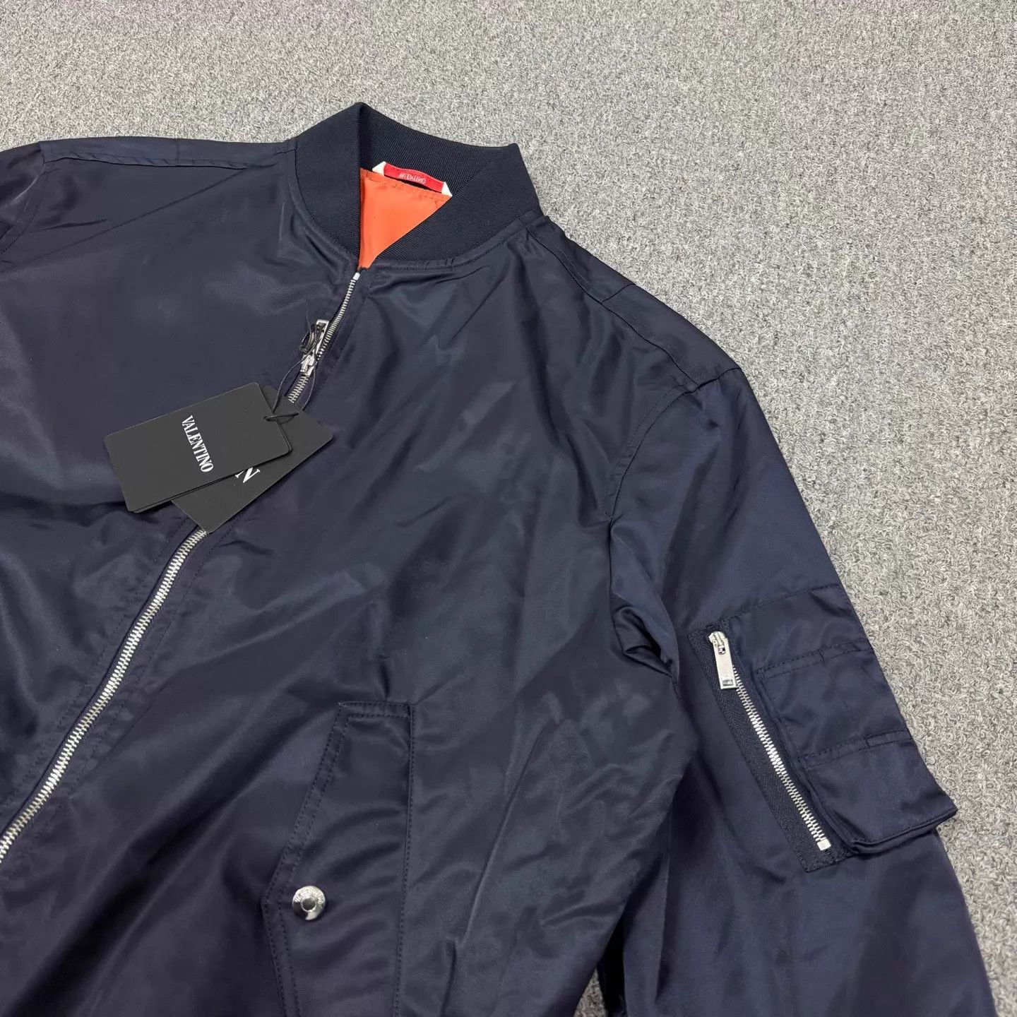 Valentino Valentino Navy Blue Back Logo Zip Flight Jacket 50 Size US M / EU 48-50 / 2 - 3 Thumbnail