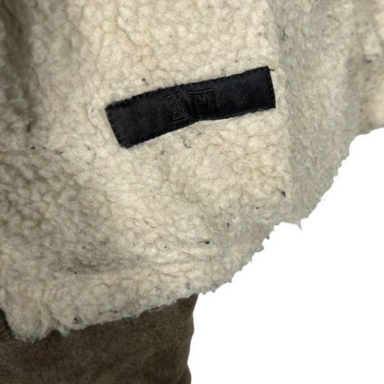 Uniqlo uniqlo sherpa jacket bomber style Size US L / EU 52-54 / 3 - 3 Thumbnail