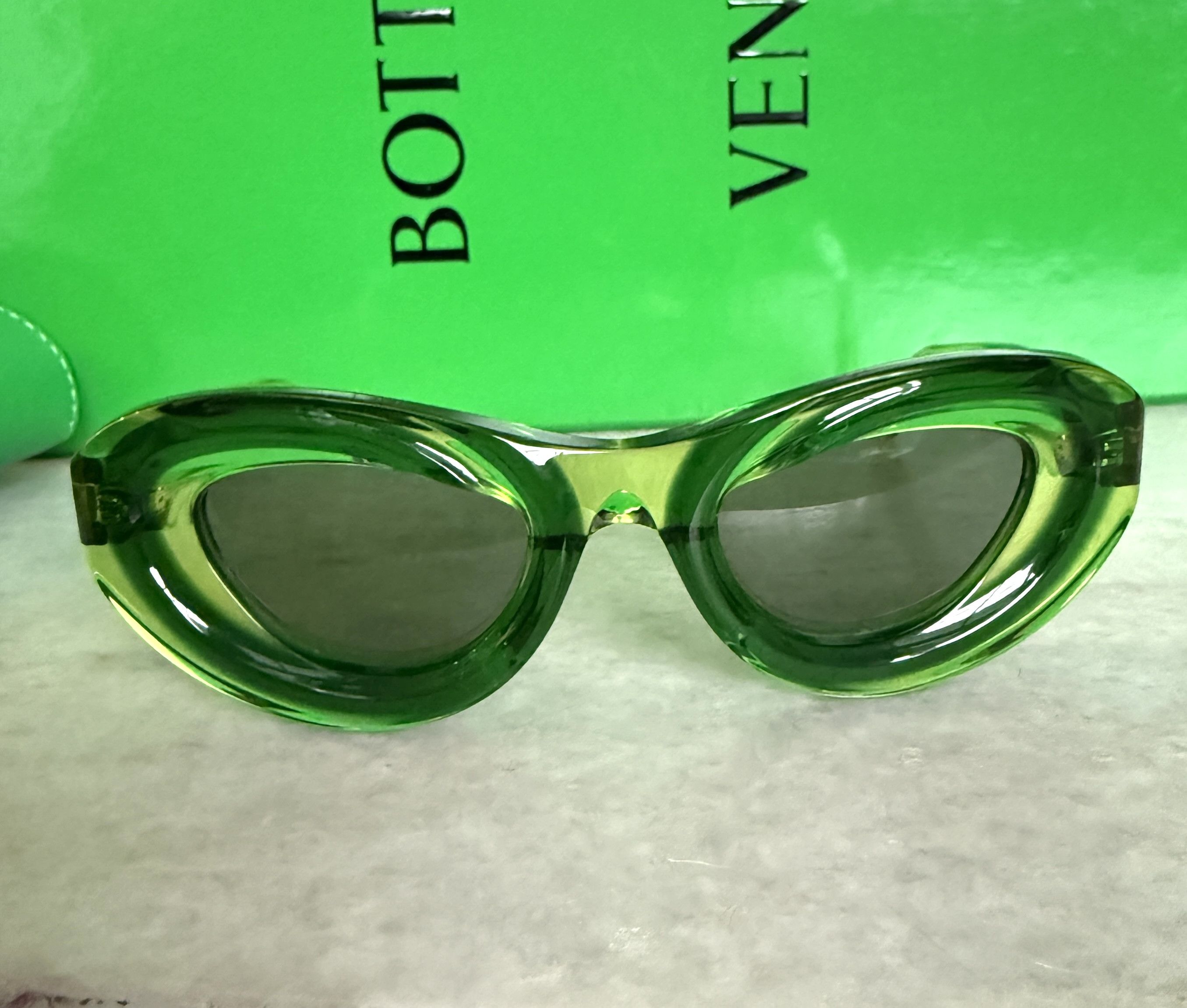 Bottega Veneta BOTTEGA VENETA Women's Green Cat Eye Sunglasses 703244 Size ONE SIZE - 14 Thumbnail