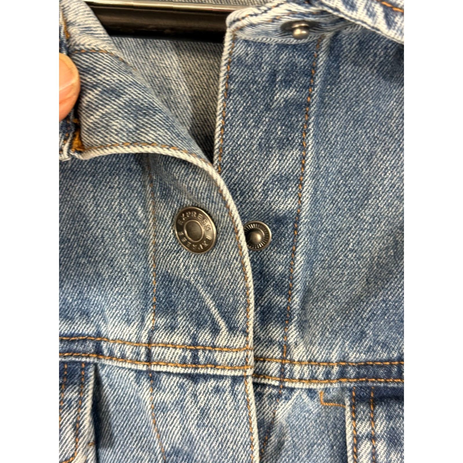 Express Express Denim Jacket Womens L Blue Snap Front Classic Fit Pockets NWOT Size L / US 10 / IT 46 - 5 Thumbnail