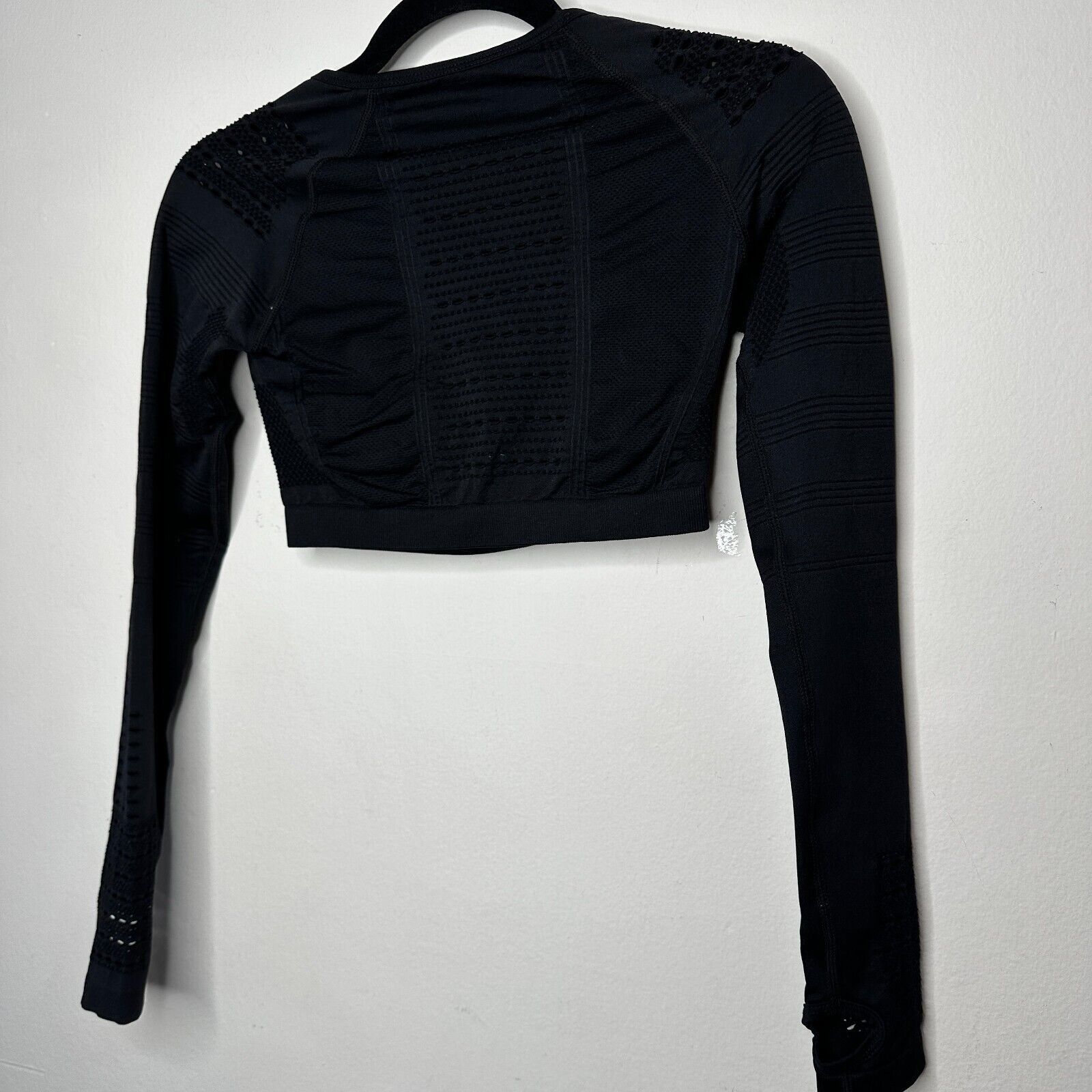 Other Black Crop Workout Top Long Sleeve Thumbholes Laser Cut SM Size S / US 4 / IT 40 - 8 Thumbnail
