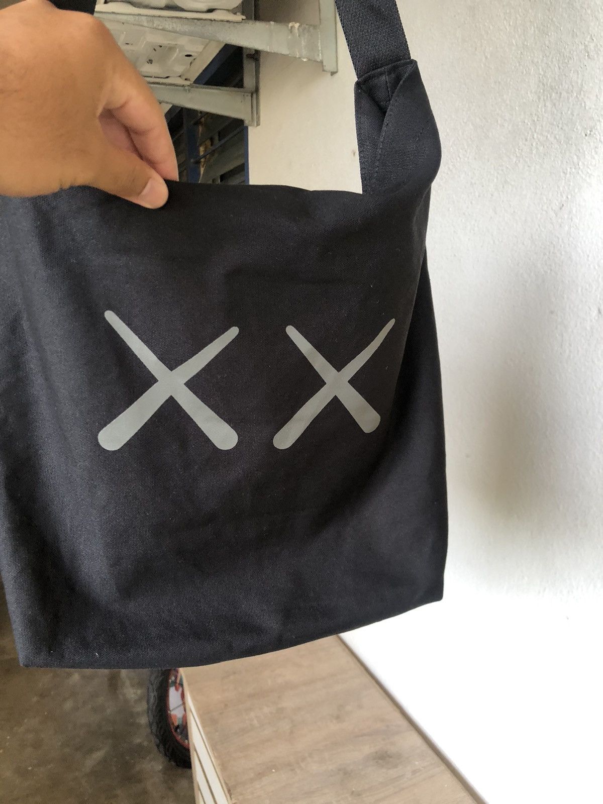 Kaws Rare❗️Kaws x Andy Warhol Cross body Bag/ Tote Bag Size ONE SIZE - 14 Thumbnail