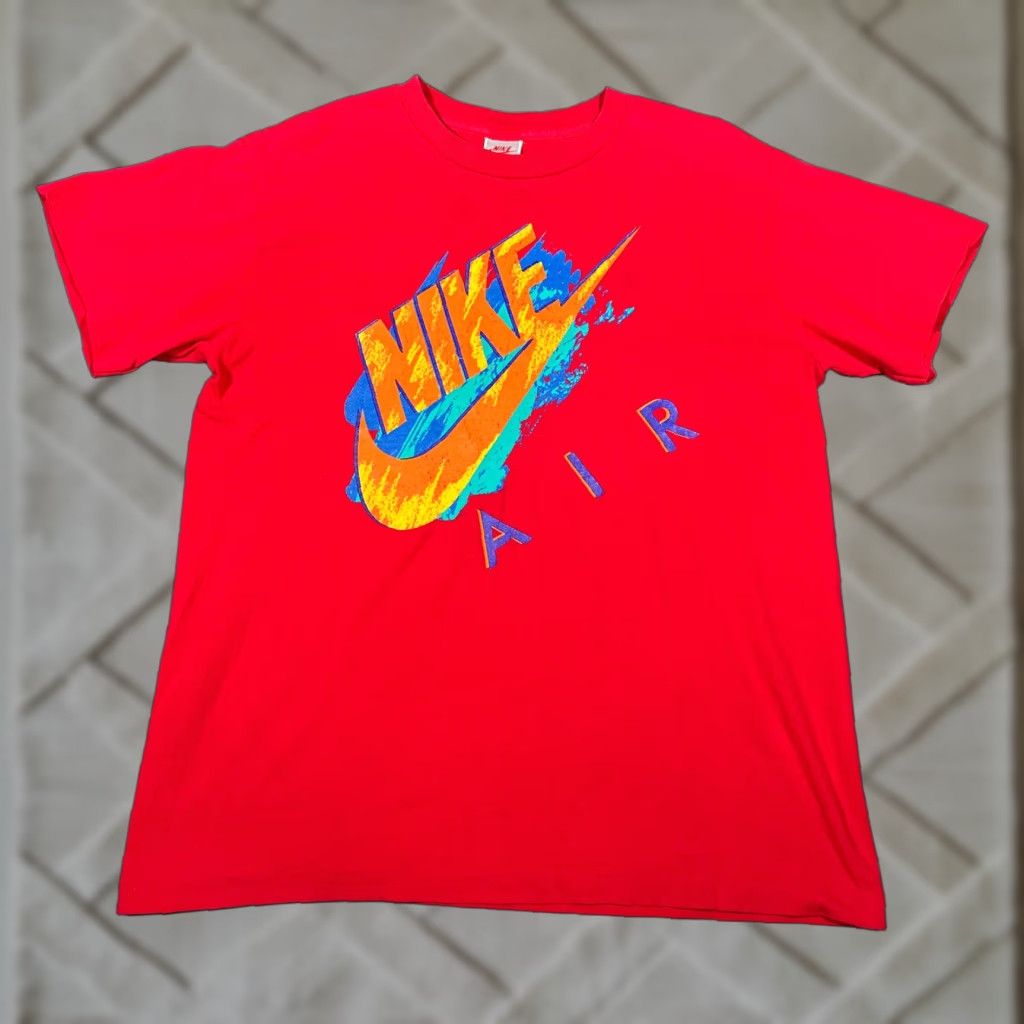 Nike VINTAGE Nike Air T-Shirt Mens Medium Red 90s Graphic Swoosh Made in USA Retro Size US M / EU 48-50 / 2 - 1 Thumbnail