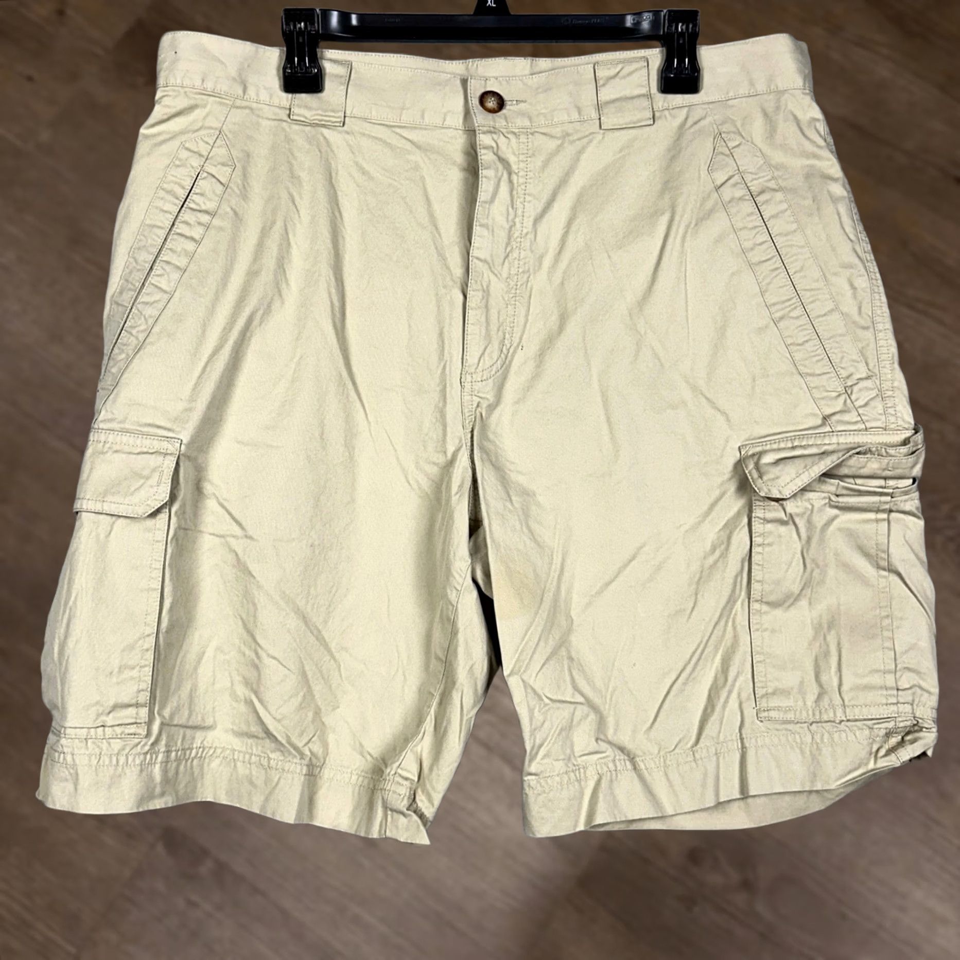 Lacoste Lacoste Shorts Mens 46 Tan Cargo Utility Pocket Flat Front Hiking Outdoor EUC Size US 36 / EU 52 - 1 Thumbnail