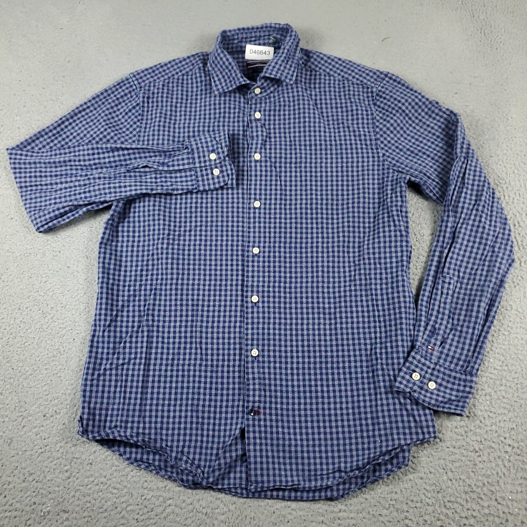 Tommy Hilfiger VINTAGE Tommy Hilfiger Dress Shirt Mens 14.5 Blue Check Long Sleeve Collared Button Up Business Casual Formal Winter Men Size 36R - 2 Thumbnail