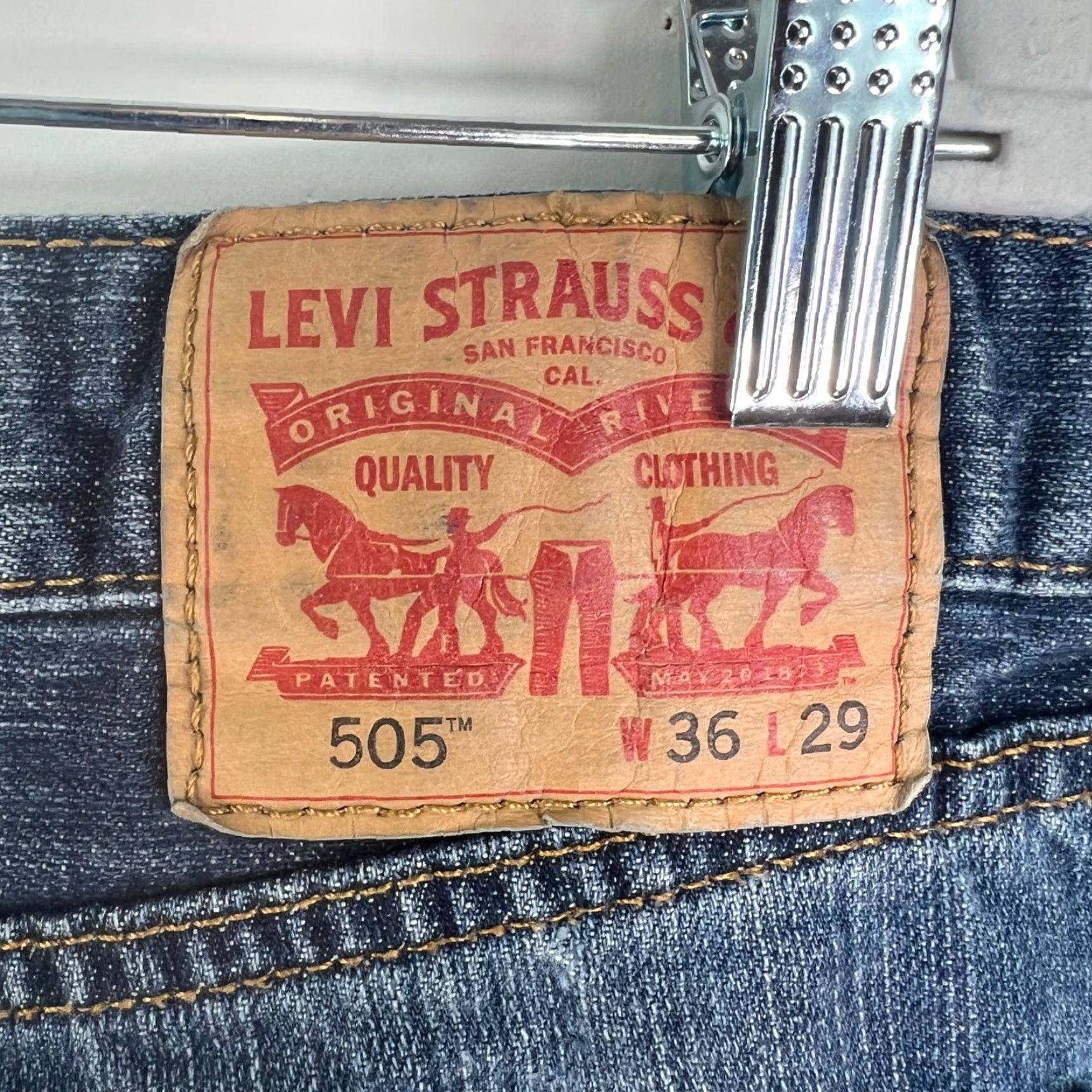 Levi's Levi's 505 Jeans Mens 34X28 Blue Regular Fit Straight Casual Size US 34 / EU 50 - 6 Thumbnail