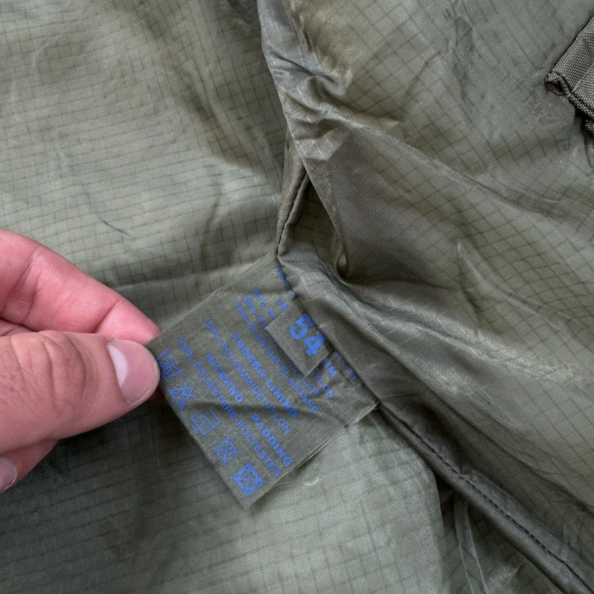 Vintage Vintage Military Nylon Bomber Jacket Size US L / EU 52-54 / 3 - 7 Thumbnail
