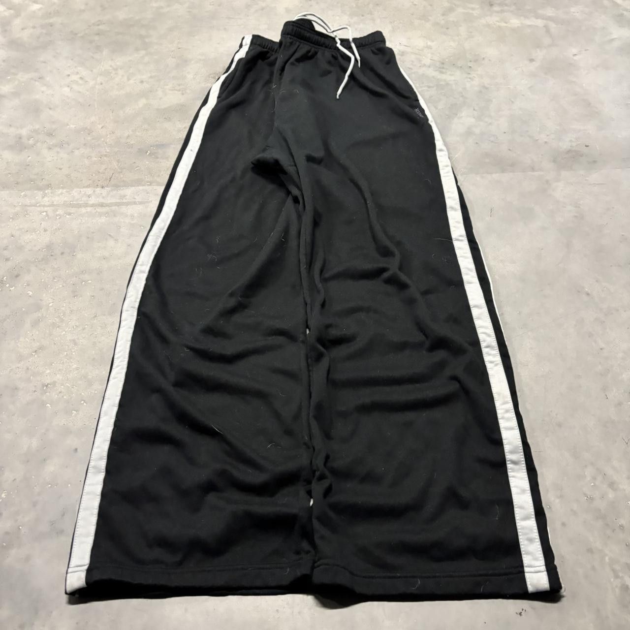 Japanese Brand × Vintage Crazy Vintage Y2K/2000s Baggy Black White Striped Streetwear Skater Track Pants! Size US 36 / EU 52 - 2 Thumbnail