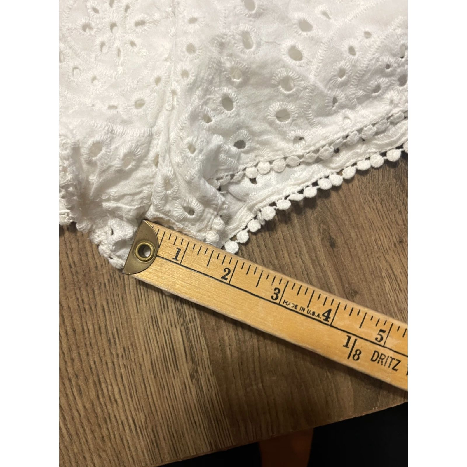 Vintage LA Hearts Romper Shirt Women’s Medium White Eyelet Shorts Romper Size 32" / US 10 / IT 46 - 6 Thumbnail