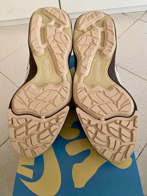 Nike × Travis Scott Nike X Travis Scott Zoom Field Jaxx Size US 11.5 / EU 44-45 - 10 Thumbnail