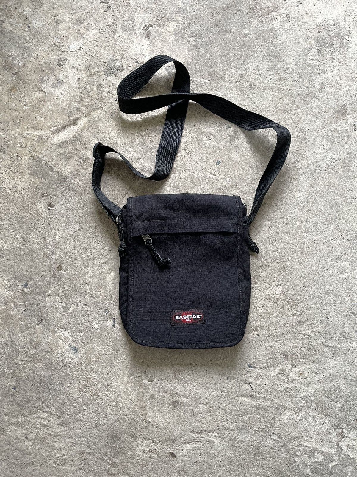 90's Eastpak Y2K Diesel Style Vintage Crossbody Messenger Bag in Black, Men's