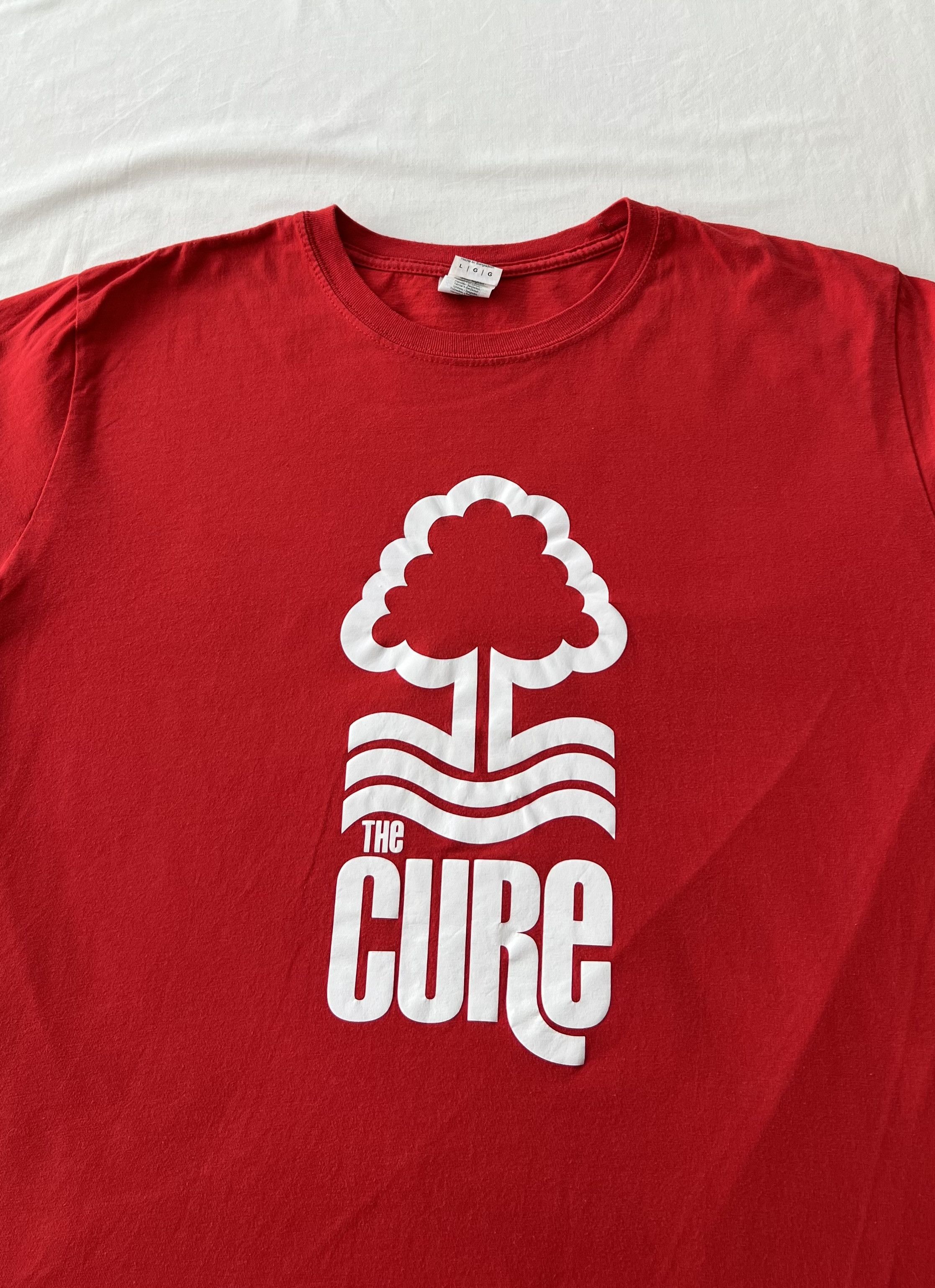 Band Tees The Cure Nottingham Forest Red T-shirt Size US L / EU 52-54 / 3 - 3 Thumbnail