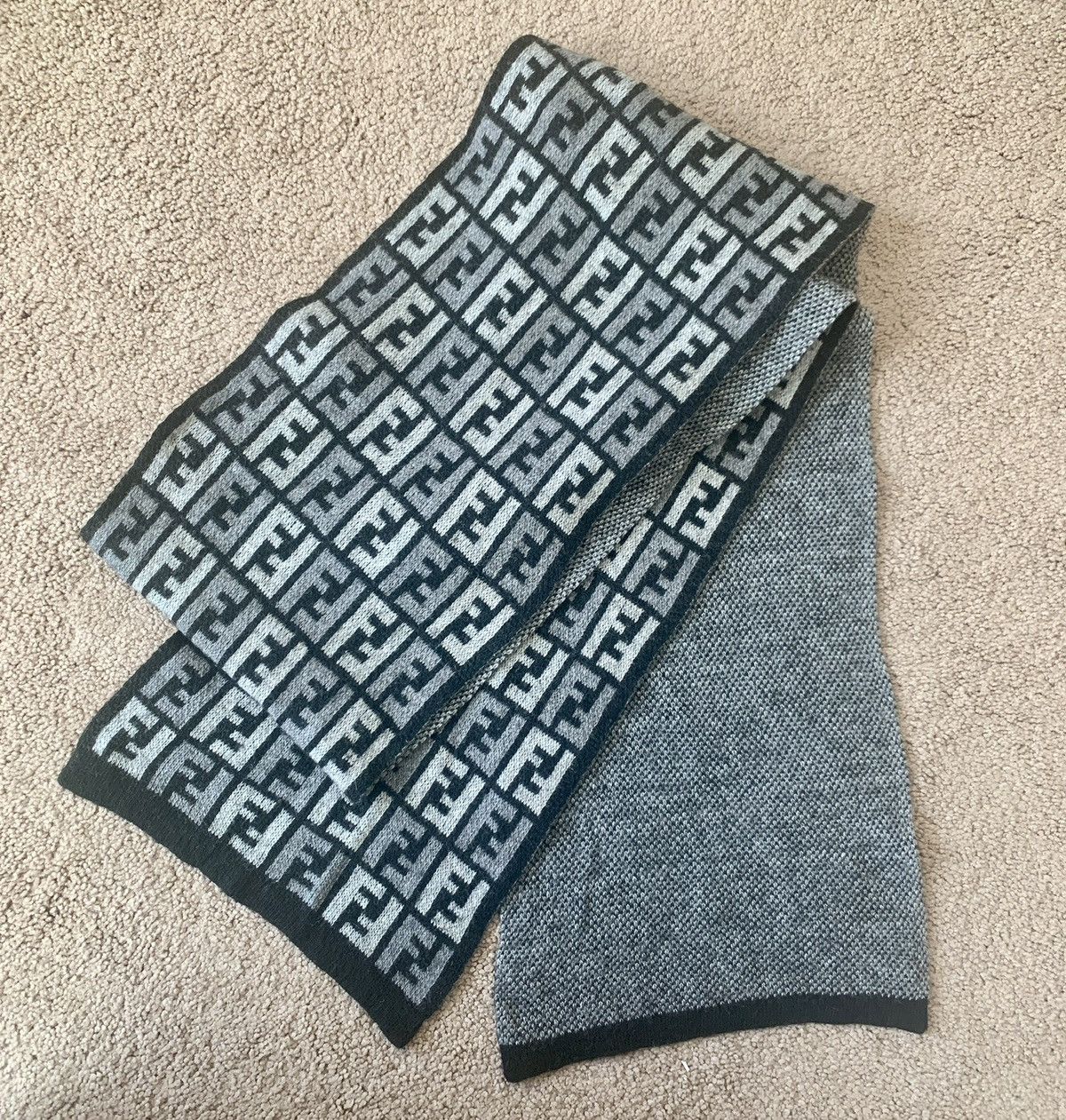 Fendi Authentic FENDI unisex FF monogram wool and cashmere scarf Size ONE SIZE - 1 Thumbnail
