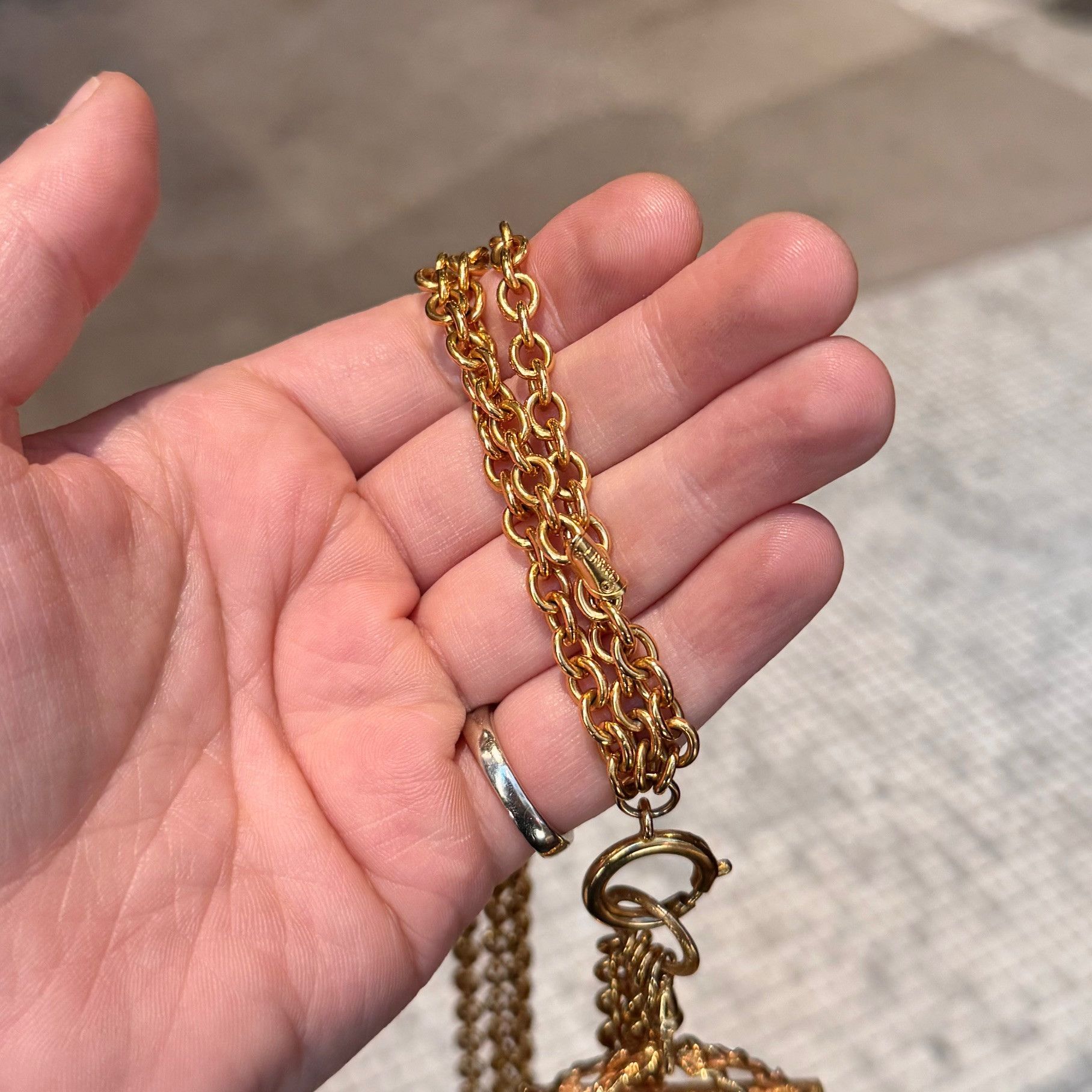 Chanel Chanel Vintage Gold Plated Bag Charm 3 Chains Necklace Belt Size ONE SIZE - 14 Thumbnail