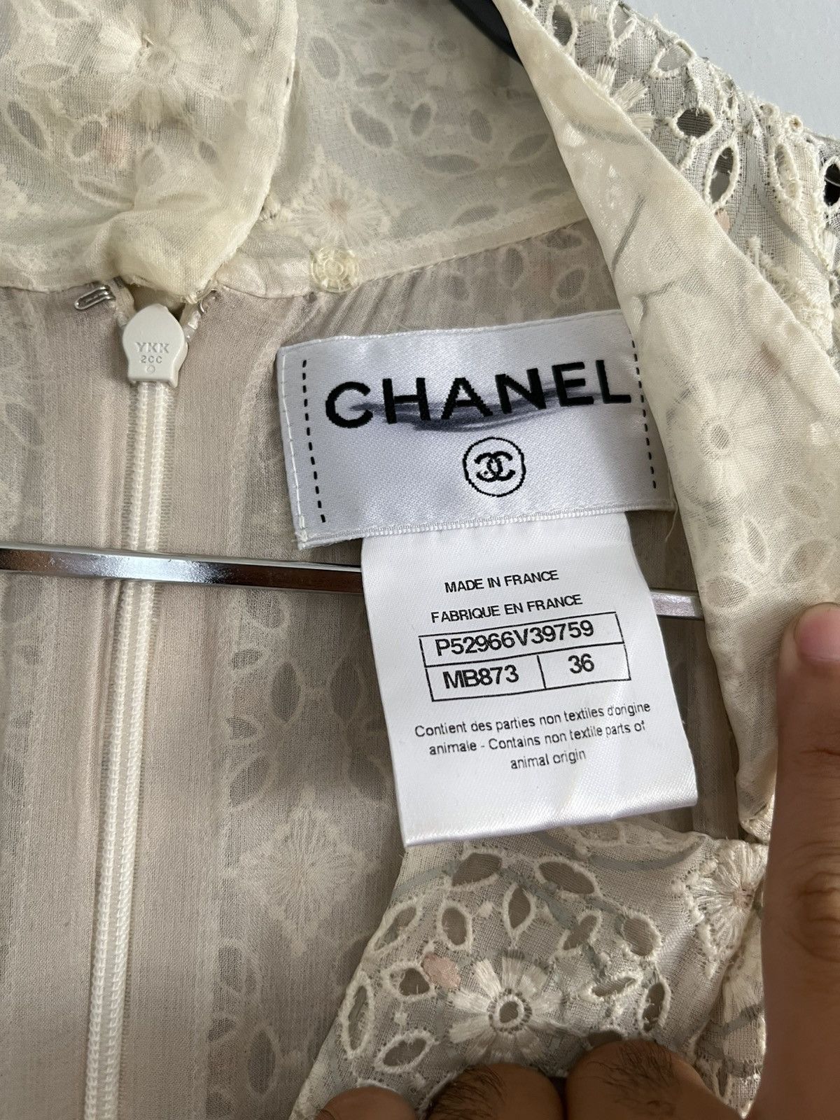 Chanel Chanel Camellia Accent Lace & Scalloped Accents Long Sleeve Size XS / US 0-2 / IT 36-38 - 5 Thumbnail