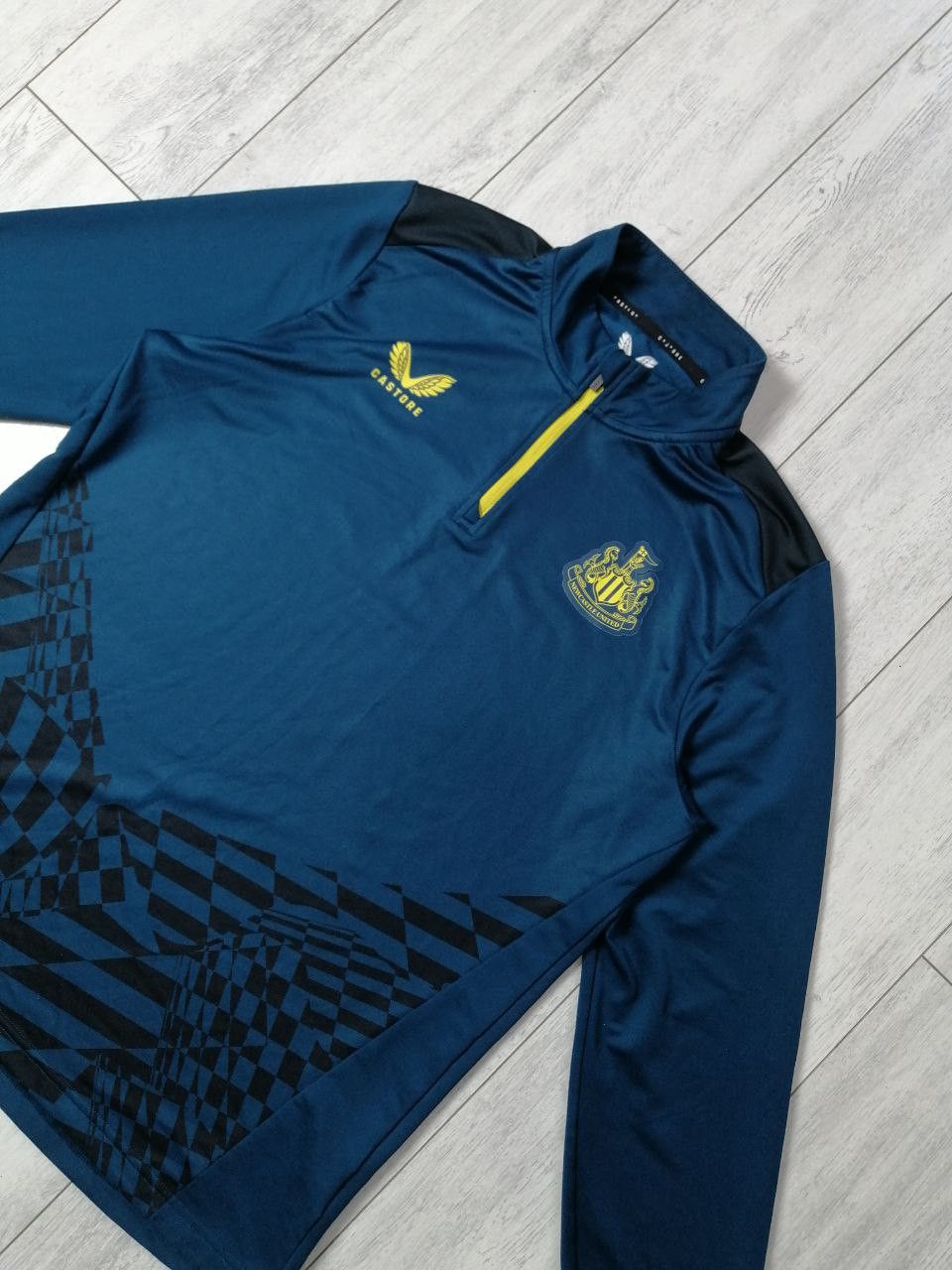 Castore Castore 1/4 Zip Newcastle United Training Pullover Size US L / EU 52-54 / 3 - 2 Thumbnail