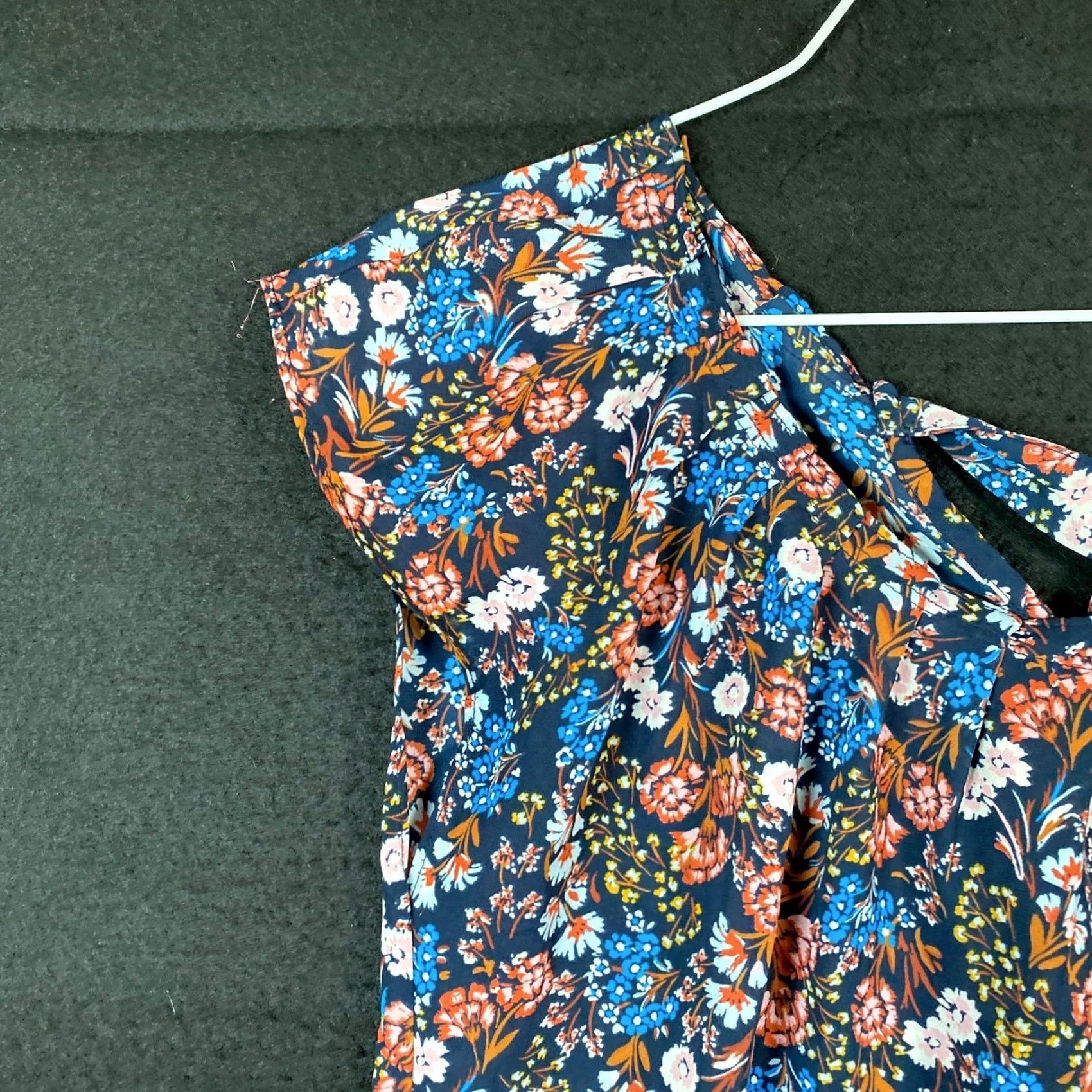 Lauren Conrad Lauren Conrad Blouse Short Sleeve Floral Multi Pleated Back Tie Small Womens Shirt Size S / US 4 / IT 40 - 4 Thumbnail