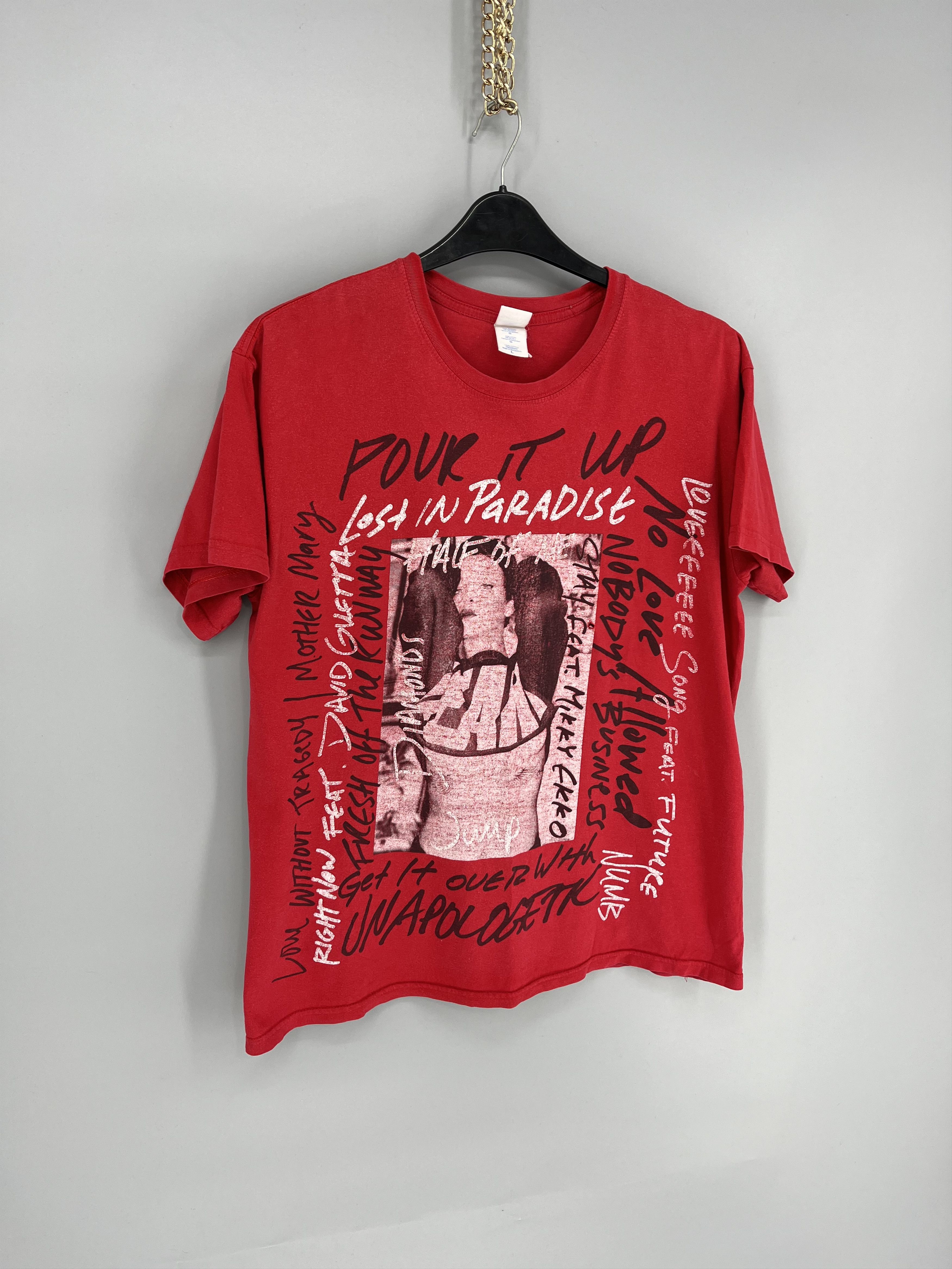 Vintage Rihanna Unapologetic Diamonds World Tour 2013 Concert TShirt |  Grailed