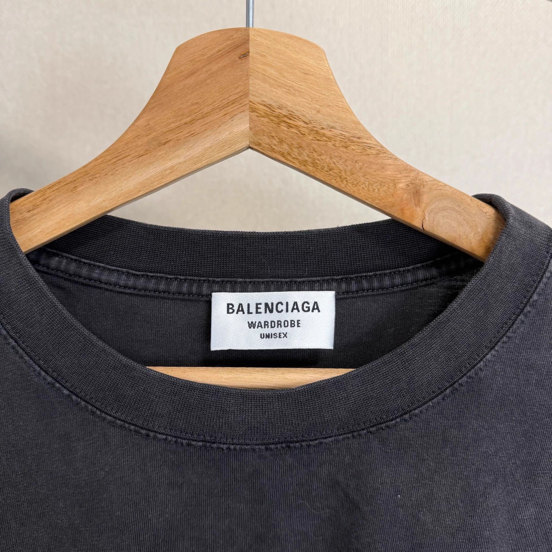 Balenciaga Balenciaga Logo crewneck short sleeve T-shirt unisex black Size US L / EU 52-54 / 3 - 3 Thumbnail