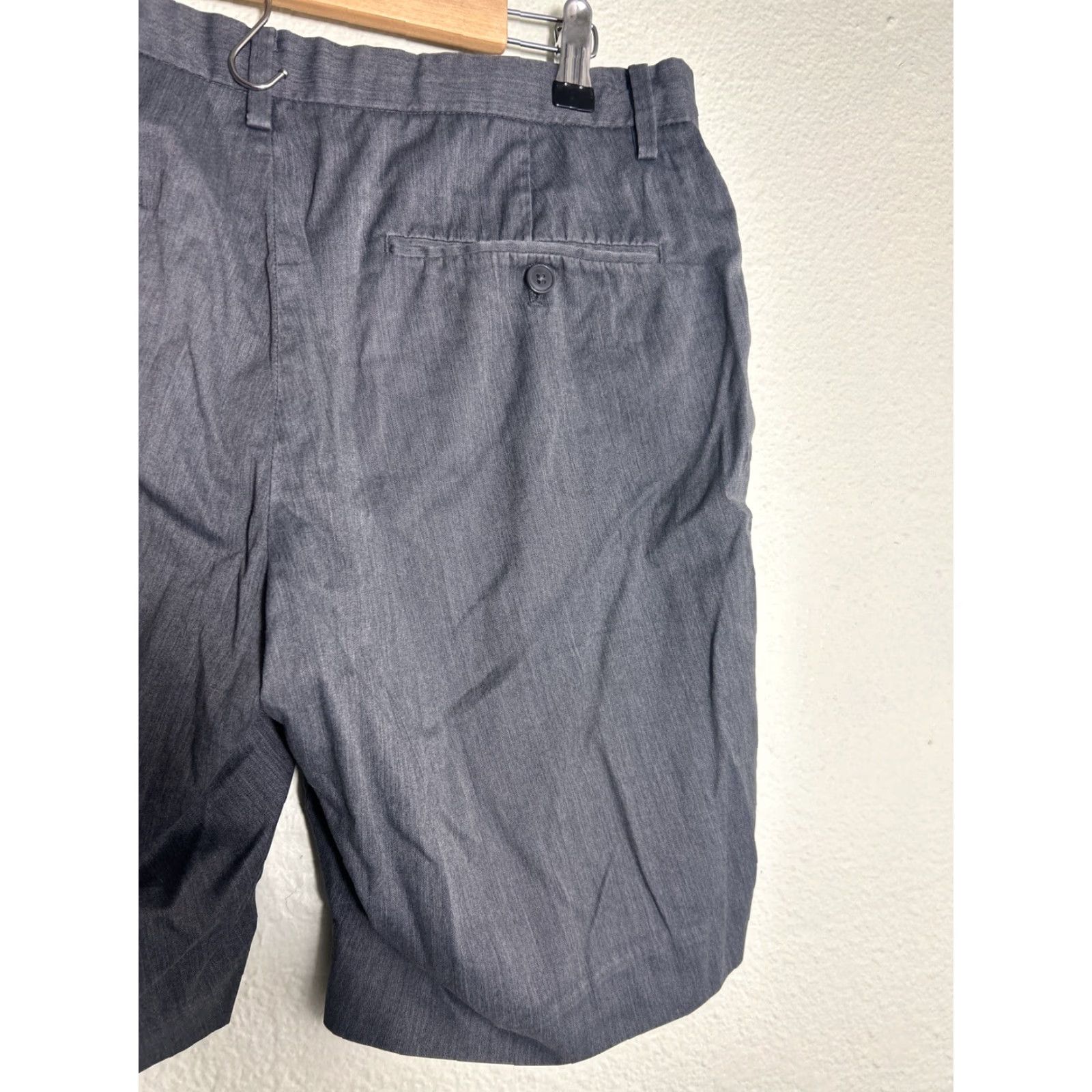 Uniqlo VINTAGE Uniqlo Mens Medium Gray Cotton Chino Shorts 34x9 M Gray Chino Shorts Mens Size US 31 - 7 Thumbnail