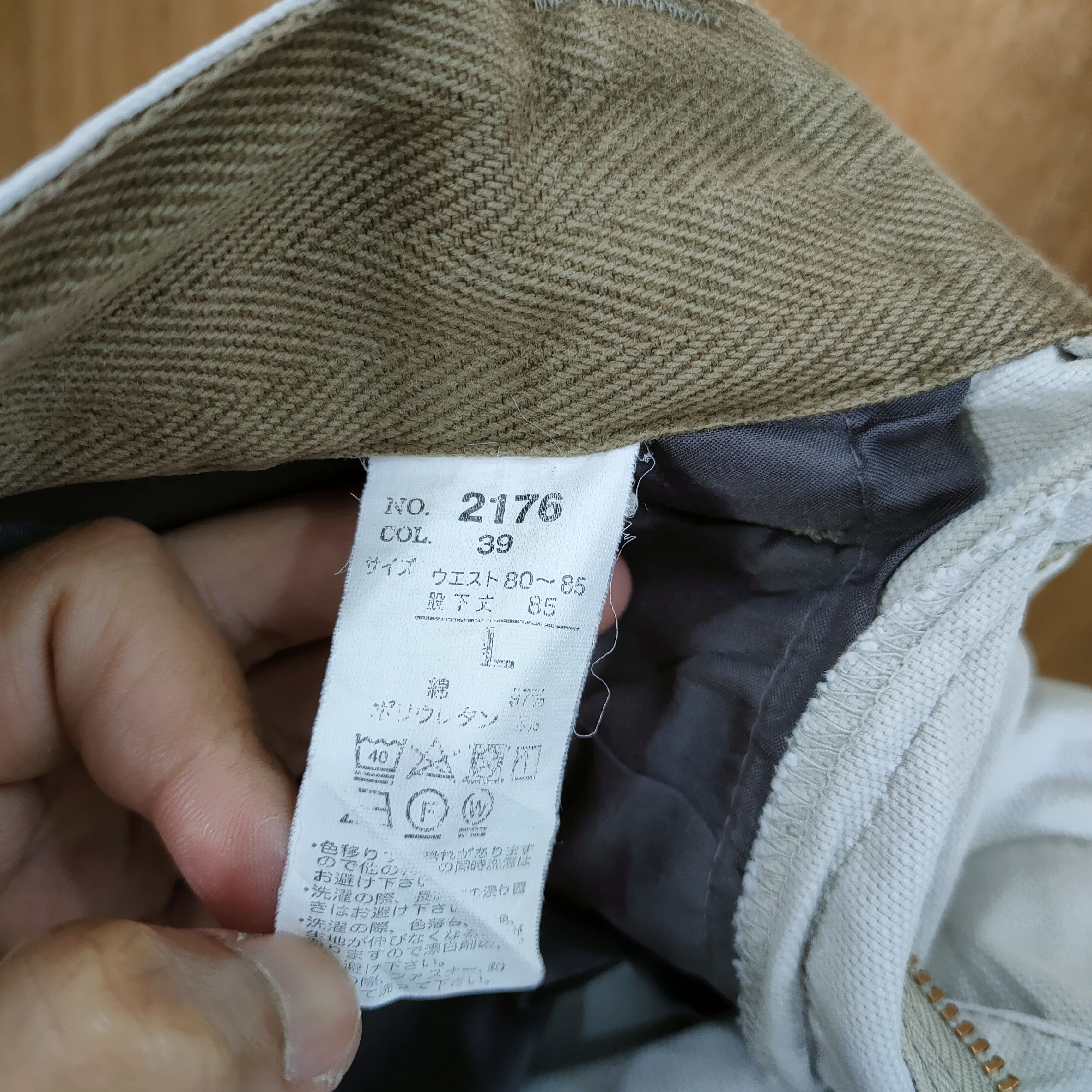 Japanese Brand VINTAGE GENBA DISTRESSED FADED WHITE BAGGY CARGO PANTS Size US 34 / EU 50 - 14 Thumbnail