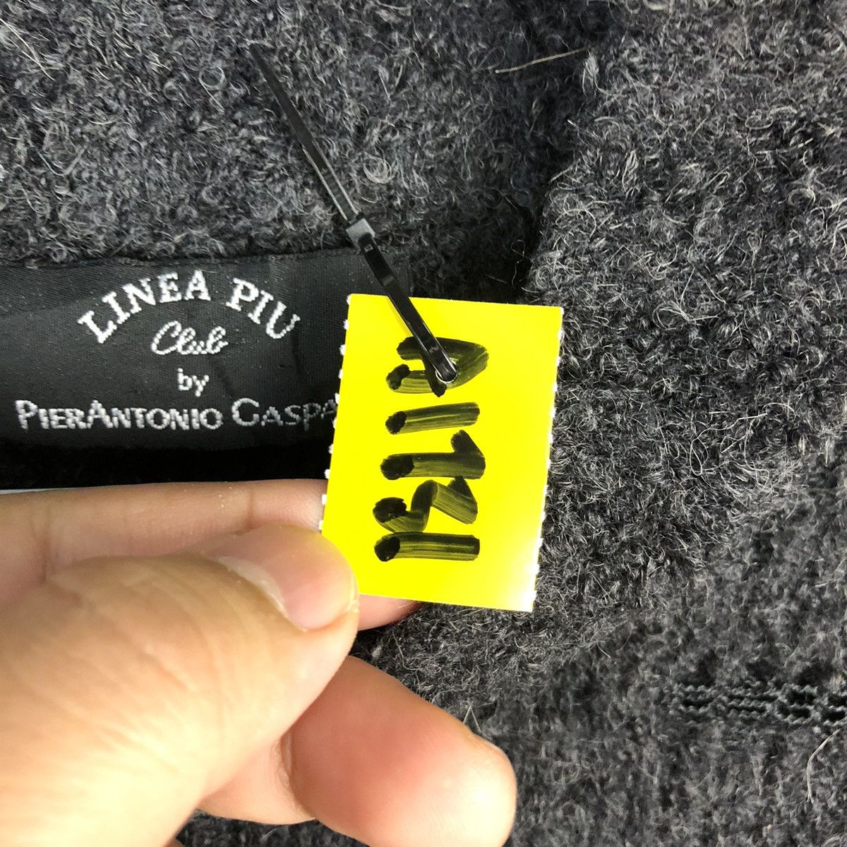 Homespun Knitwear × Japanese Brand Linea Piu japan Grey ripped Knitwear #A1731 Size US M / EU 48-50 / 2 - 11 Thumbnail