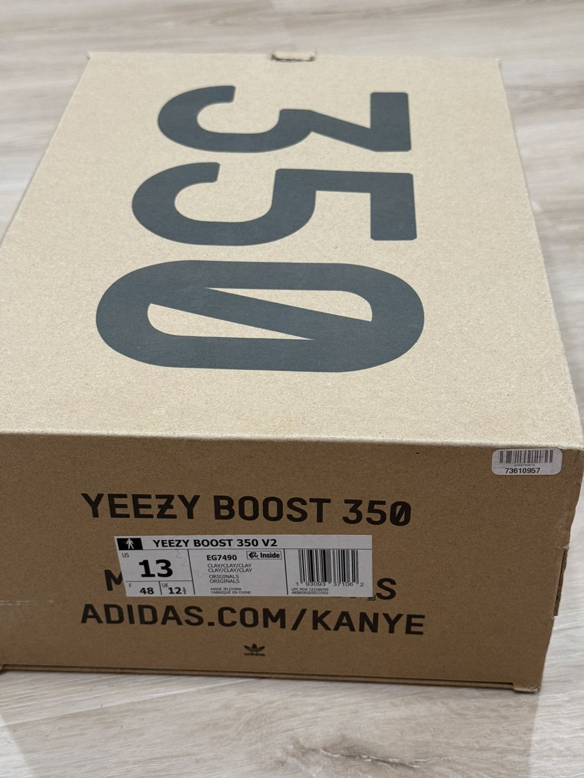 Adidas Yeezy 350 v2 Clay Size US 13 / EU 46 - 19 Thumbnail