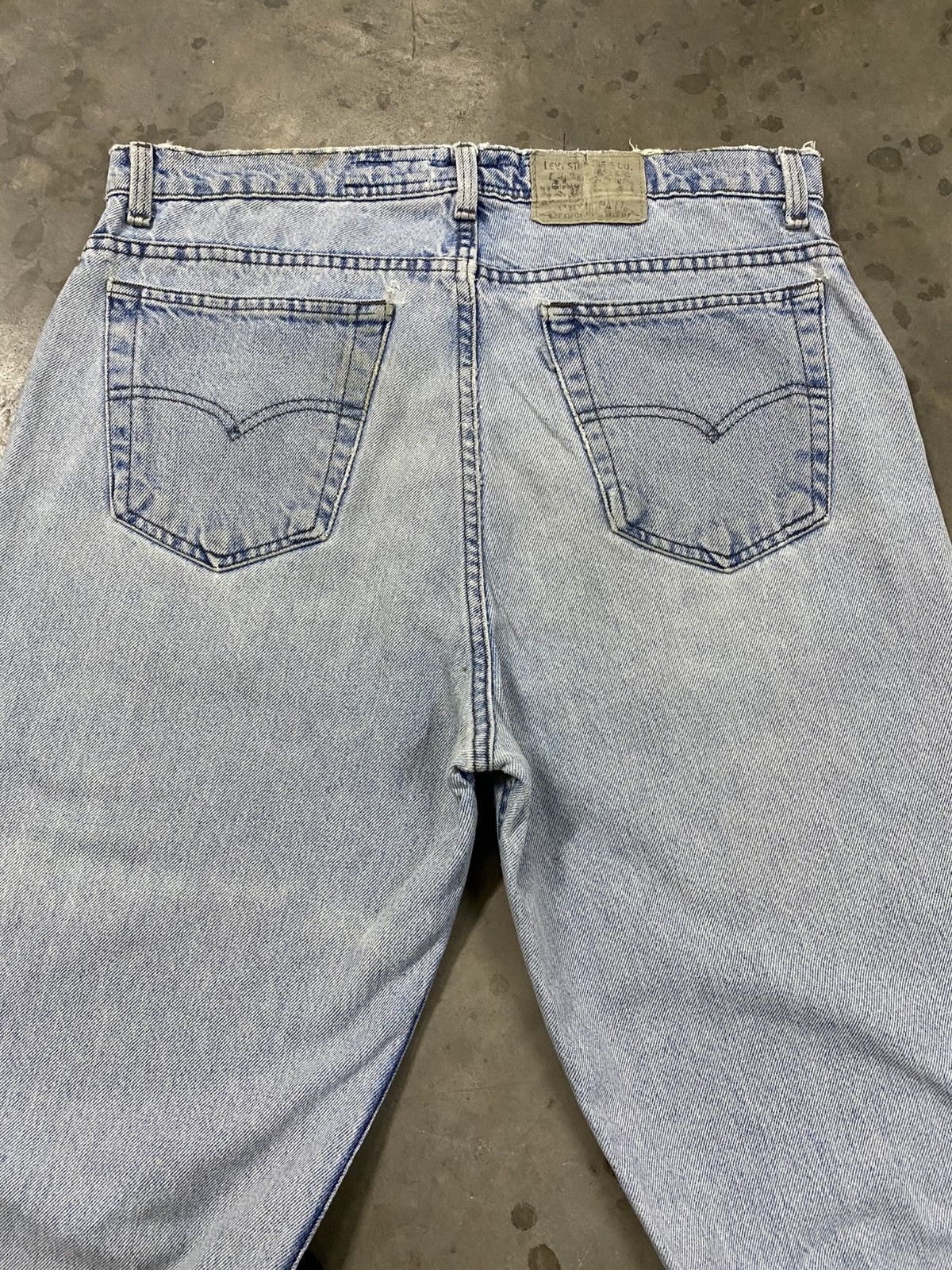 Levi's Vintage Levis Silver Tab Relaxed Wash Blue Distressed @310 Size US 33 - 3 Thumbnail