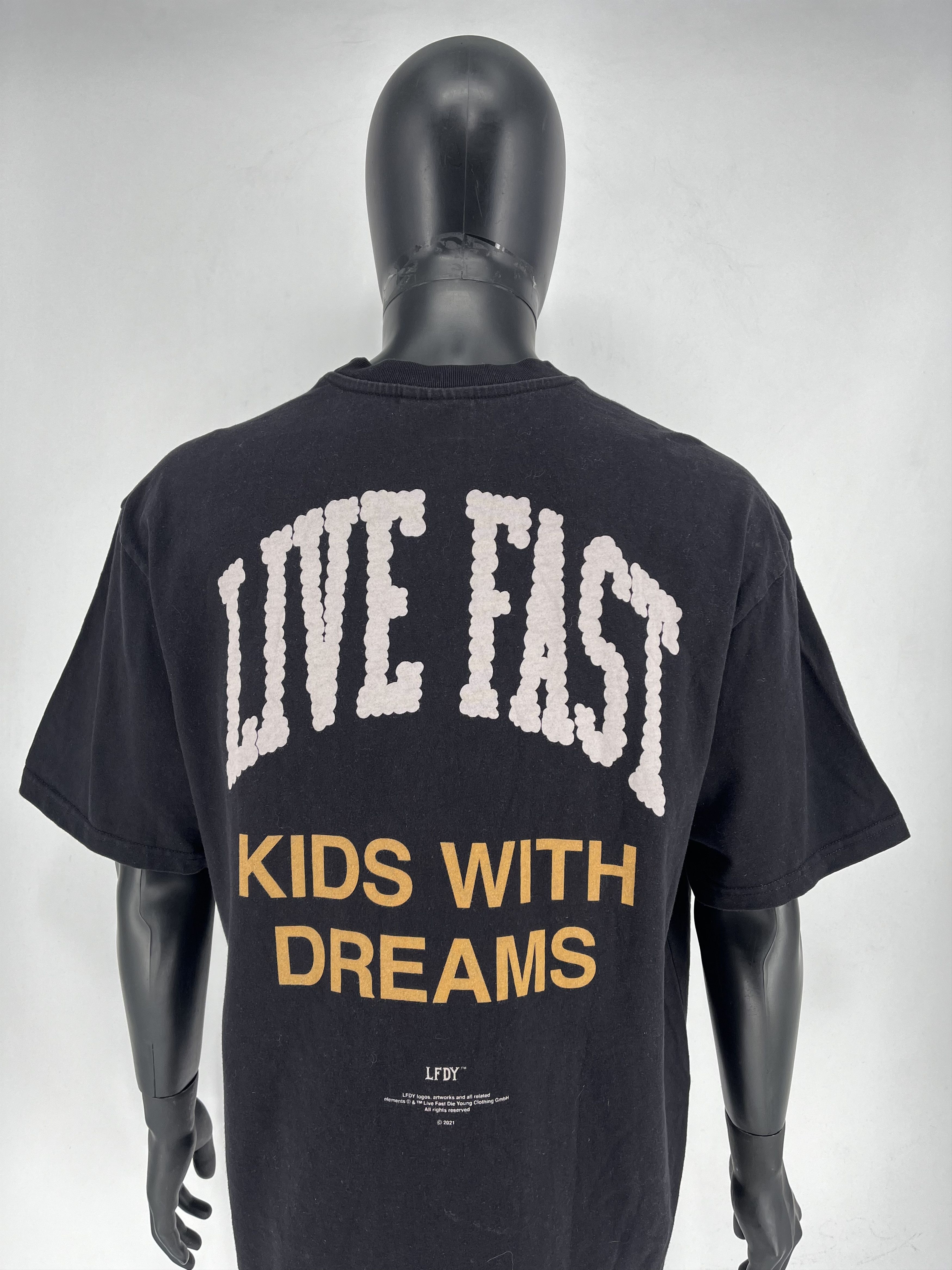 Disney × LFDY Men's Black Looney Tunes LFDY T-Shirt Size M Size US M / EU 48-50 / 2 - 10 Thumbnail