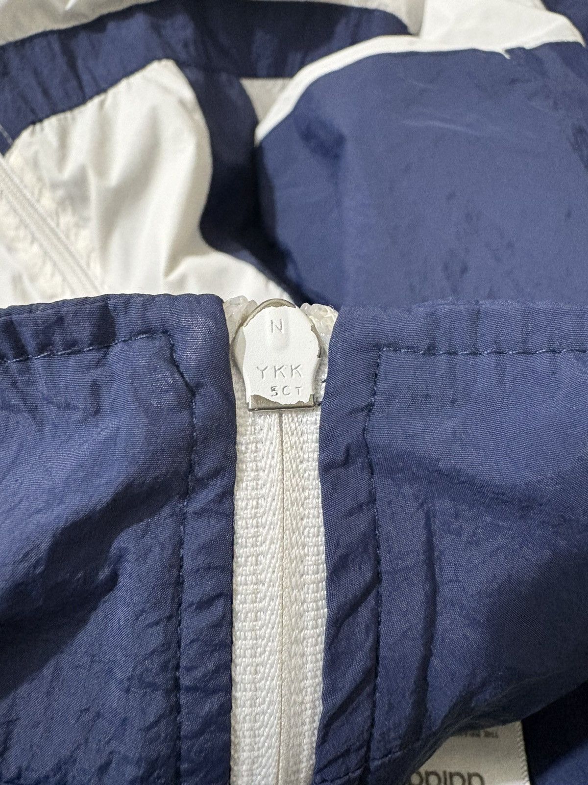Adidas vintage Adidas Originals Big Trefoil Windbreaker Size US L / EU 52-54 / 3 - 6 Thumbnail
