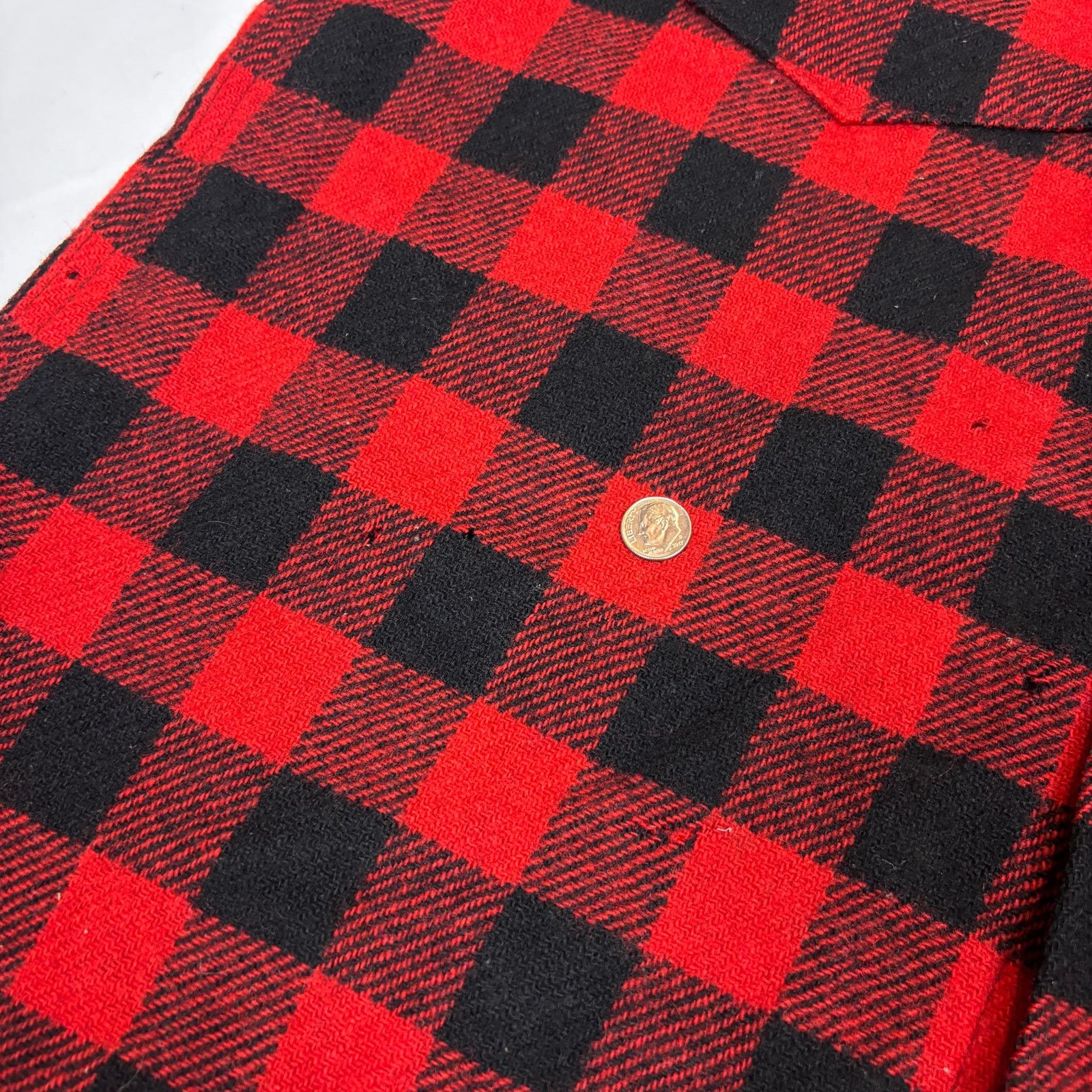 Woolrich Woolen Mills Vintage 1940s Woolrich Buffalo Plaid Button Up Wool Shirt XL Size US XL / EU 56 / 4 - 7 Thumbnail
