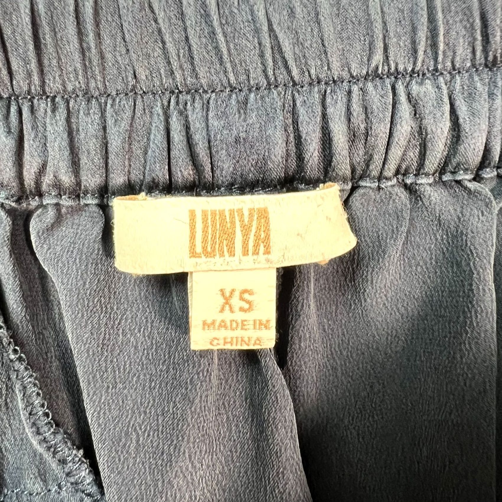 Lunya Lunya Womens XS Blue Silk Lounge Sleep Shorts Elastic Waistband Lightweight Silk Lounge Shorts XS Blue Women’s Shorts Short All Season Casual Size 26" / US 2 / IT 38 - 3 Thumbnail