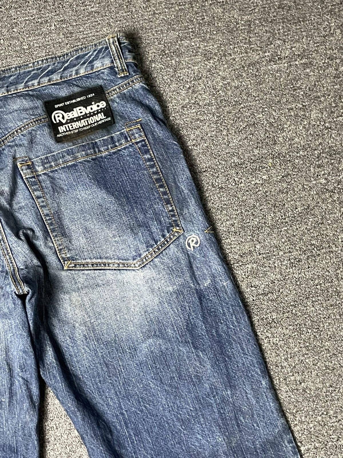 Japanese Brand × Vintage REAL B.VOICE Japanese Brand Spell Out Jeans (84) Size US 35 - 17 Thumbnail