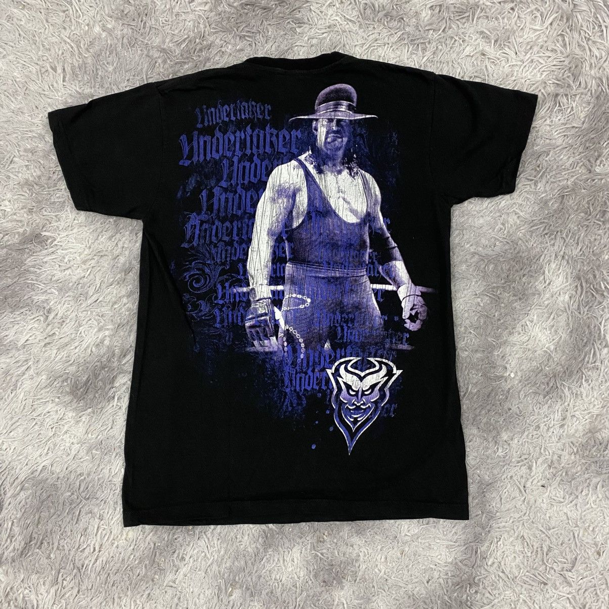 Vintage × WWE × WWF Vintage wwe wrestling undertaker big print mirror Size US M / EU 48-50 / 2 - 2 Thumbnail