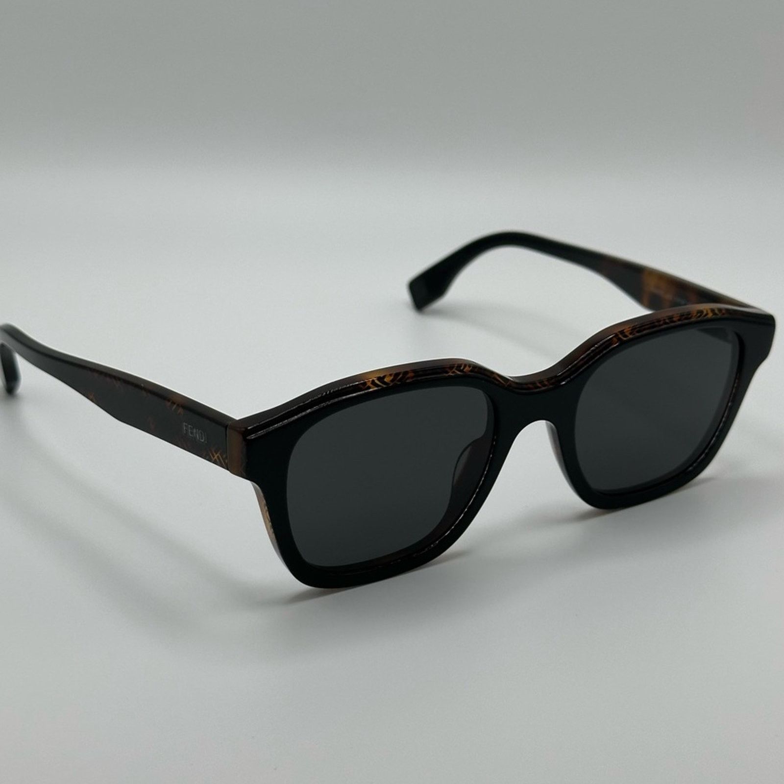 Fendi NEW FENDI Sunglasses FE40077I 5101A Square Black Grey Men Size ONE SIZE - 4 Thumbnail