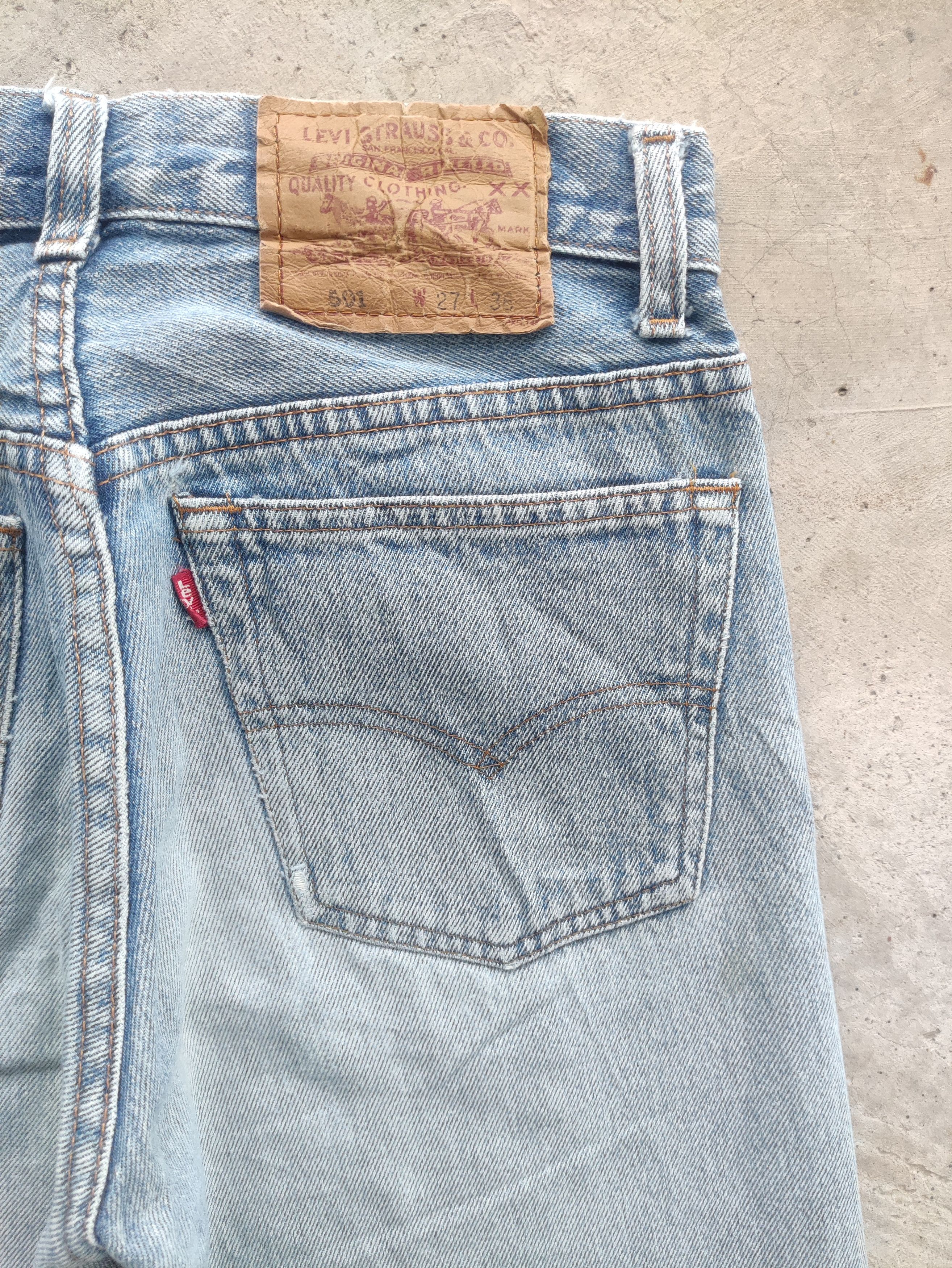 Levi's Vintage Levis 501 Button Baggy Distressed Faded Denim Size US 27 - 11 Thumbnail