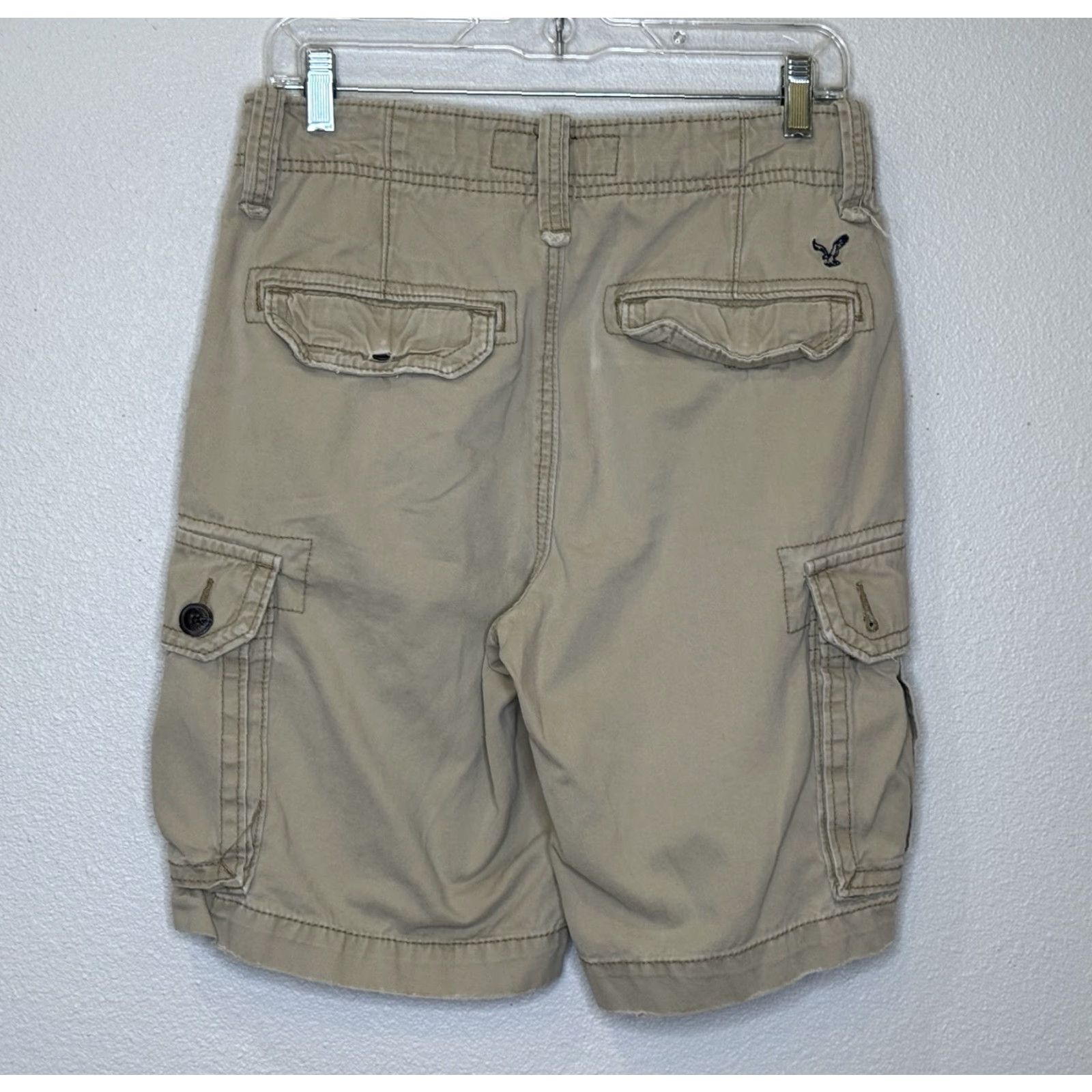 American Eagle Outfitters American Eagle Cargo Shorts Mens 28 Light Khaki Tan 100% Cotton 10 Inseam Size US 28 / EU 44 - 4 Thumbnail