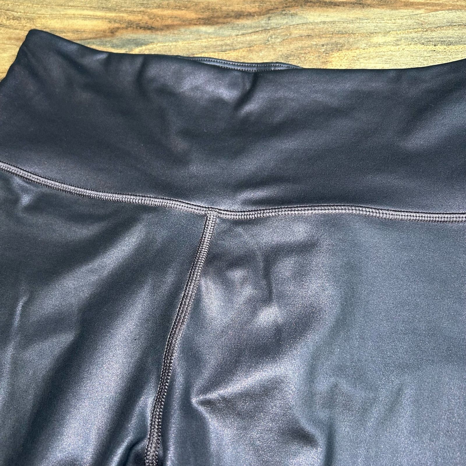 Athleta Athleta Iridescent Faux Leather Leggings High Rise Small Size 27" / US 4 / IT 40 - 4 Thumbnail