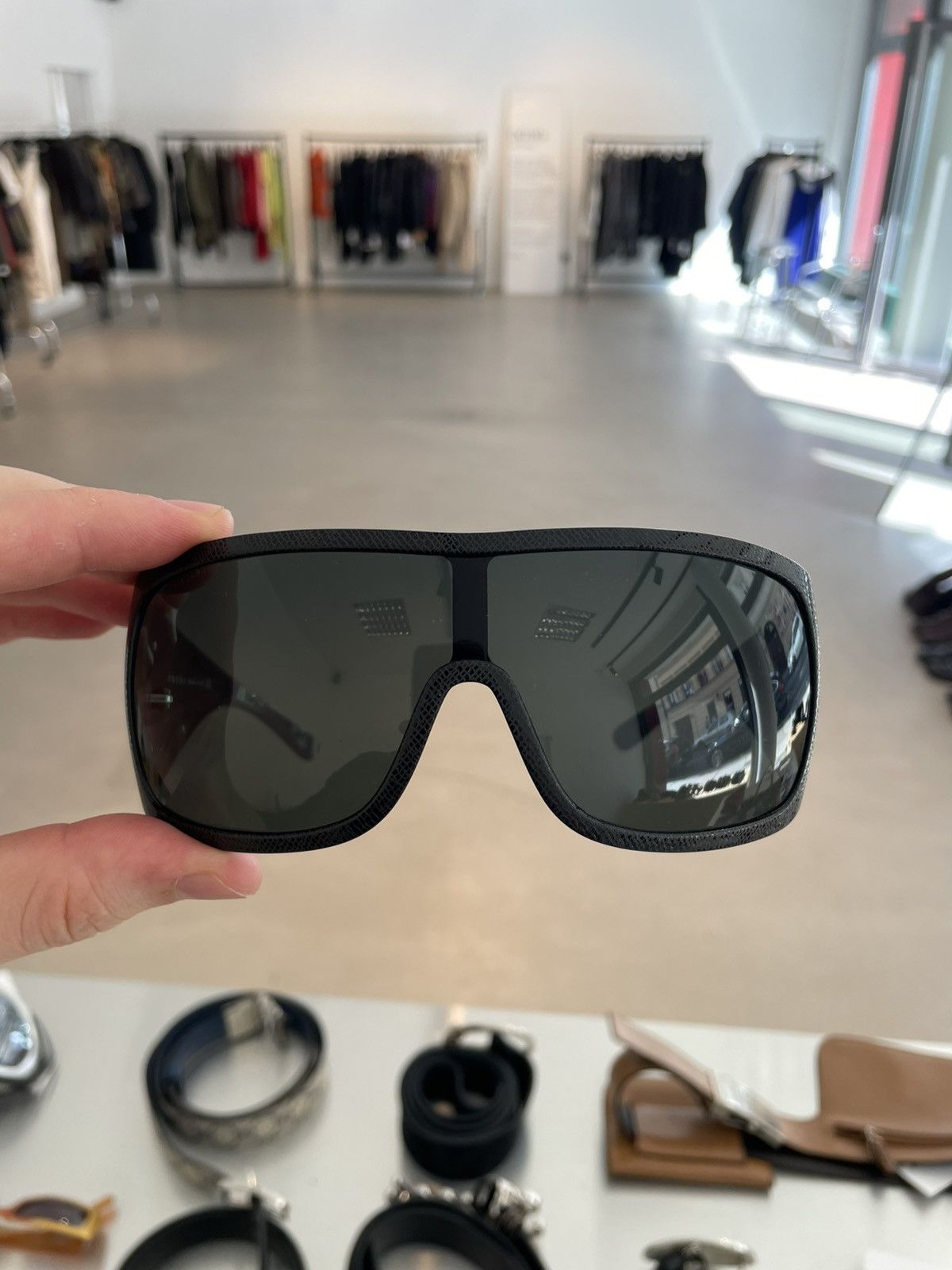 Prada Prada shied sunglasses Size ONE SIZE - 6 Thumbnail