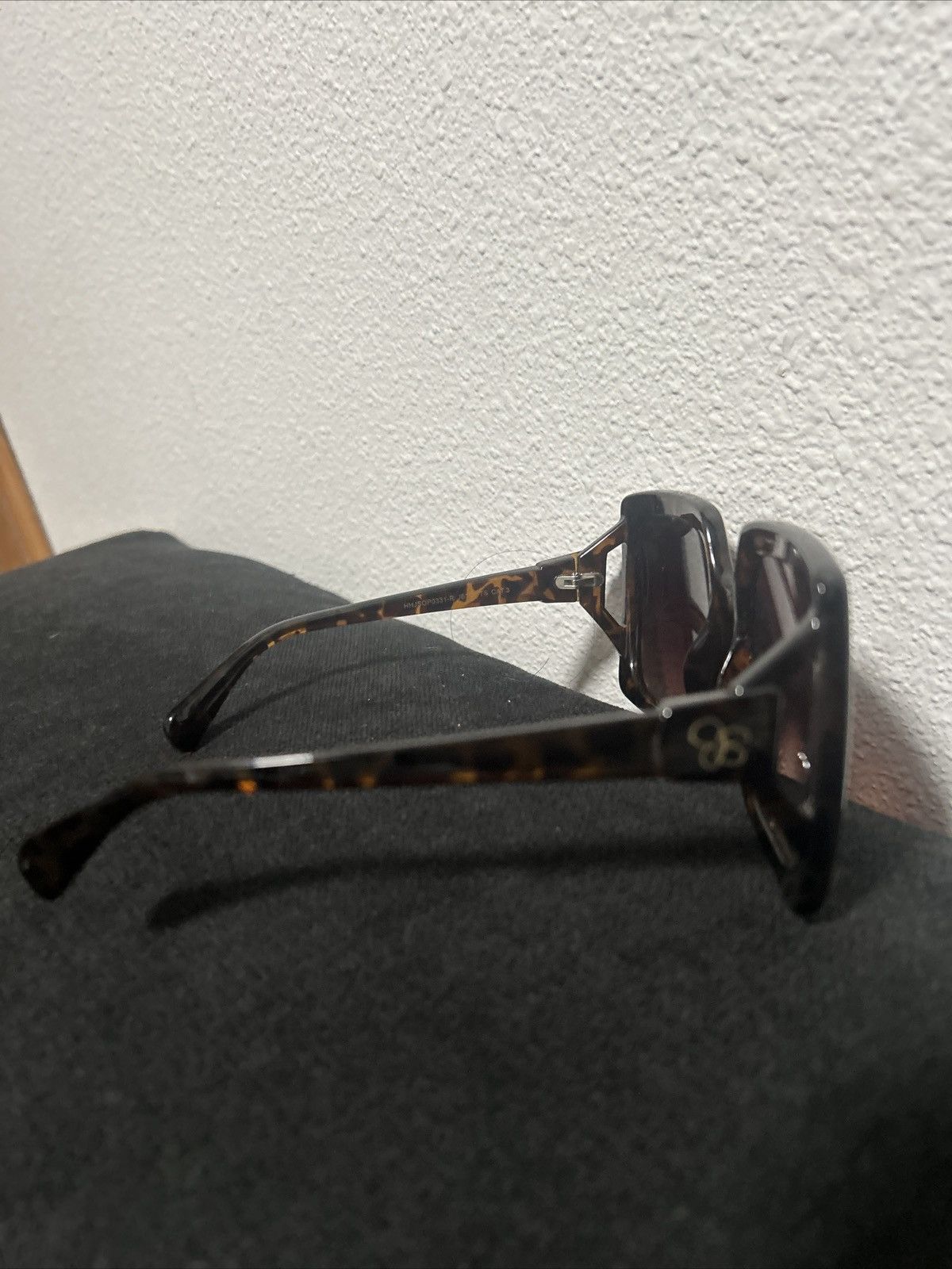 Other Womans sun glasses Size ONE SIZE - 3 Thumbnail